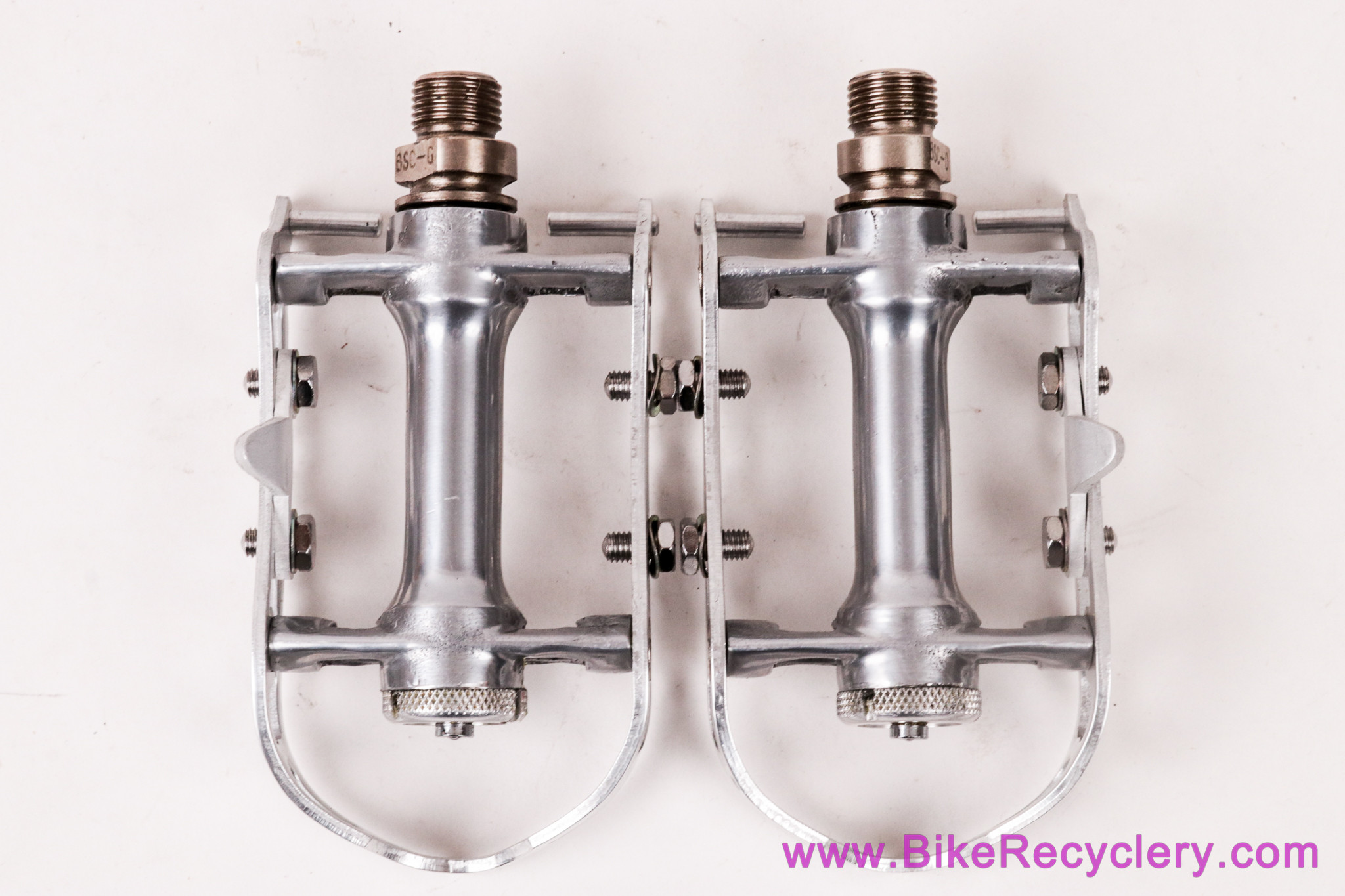 Specialties T.A. 4690 Route / Strada Pedals: 9/16" BSA - Modern (Cracked Body At Cap)