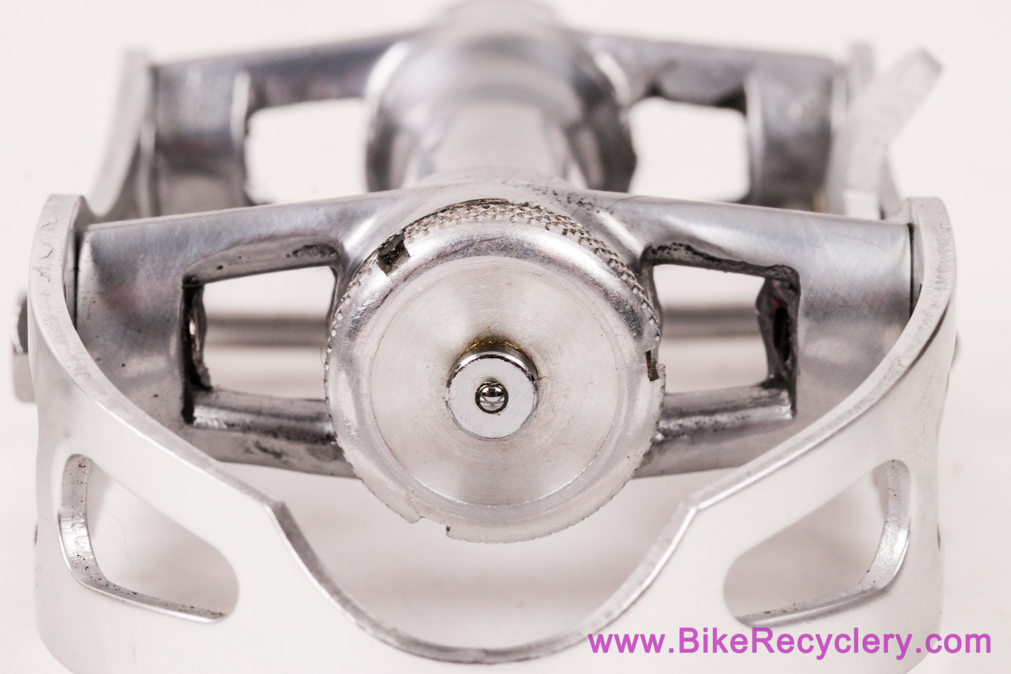 Specialties T.A. 4690 Route / Strada Pedals: 9/16" BSA - Modern (Cracked Body At Cap)