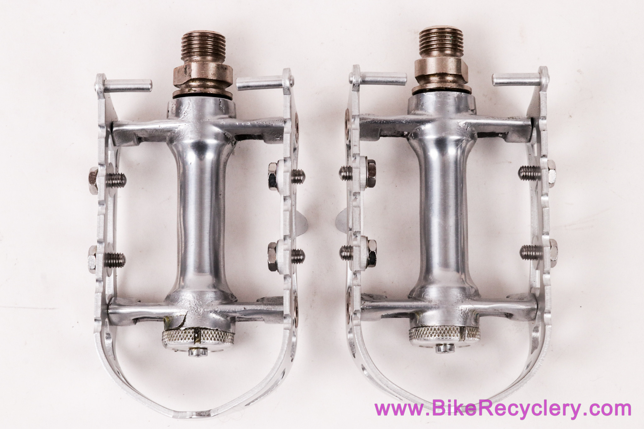 Specialties T.A. 4690 Route / Strada Pedals: 9/16" BSA - Modern (Cracked Body At Cap)