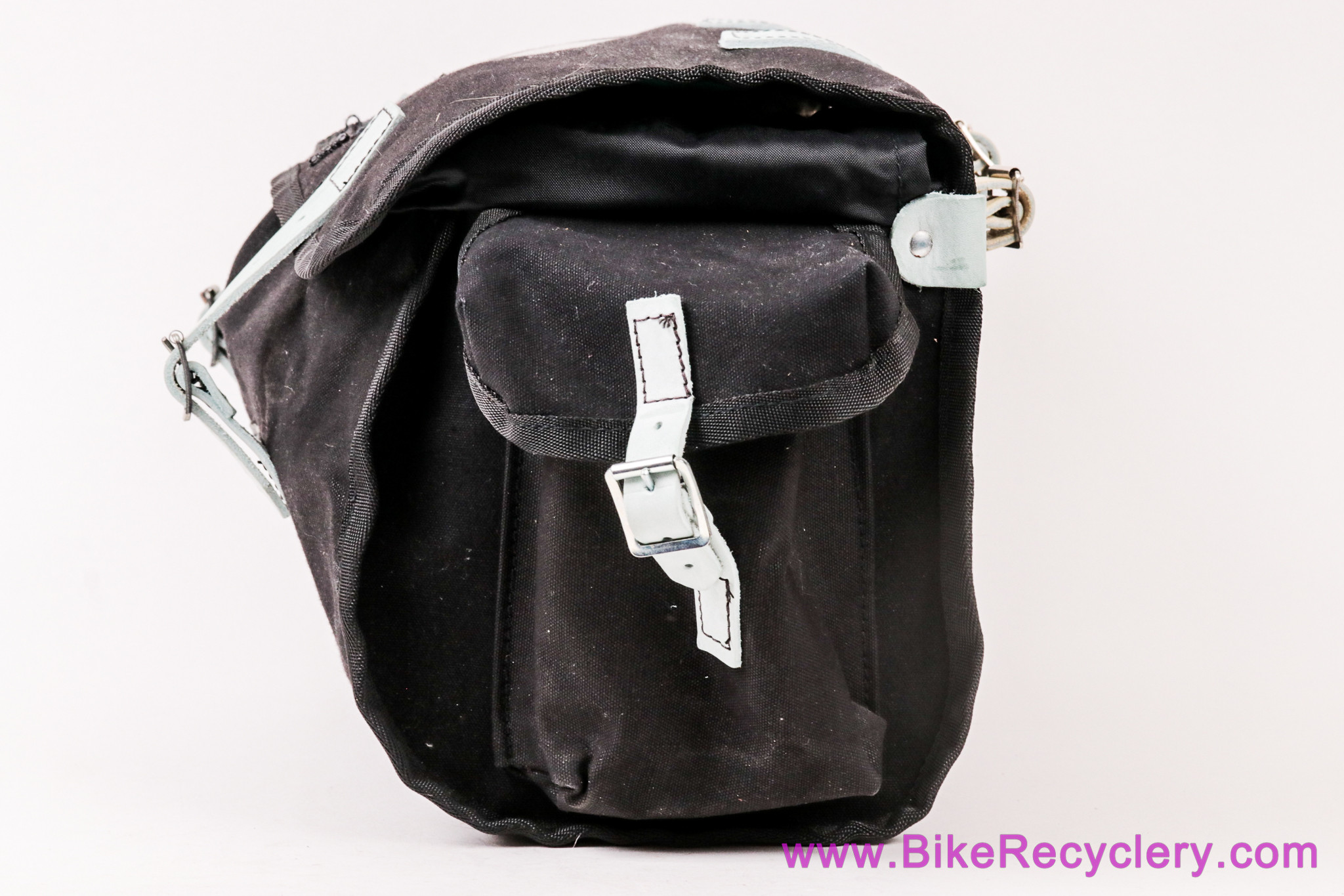 Carradice Nelson LongFlap Saddlebag: 18L - Black/White (Near Mint+