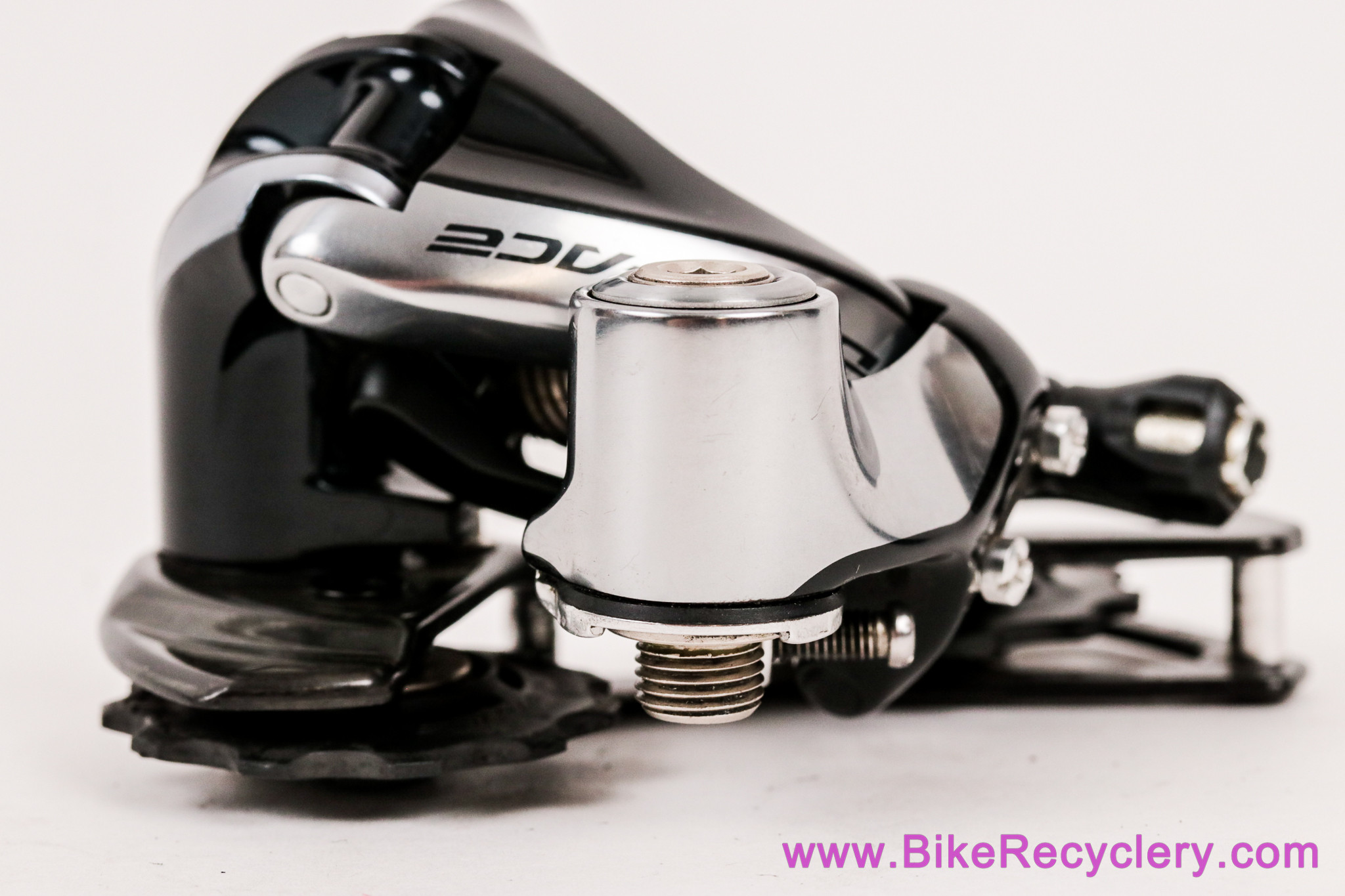 Shimano Dura Ace RD-9000 Rear Derailleur: 11s (LOW MILES Near Mint+)
