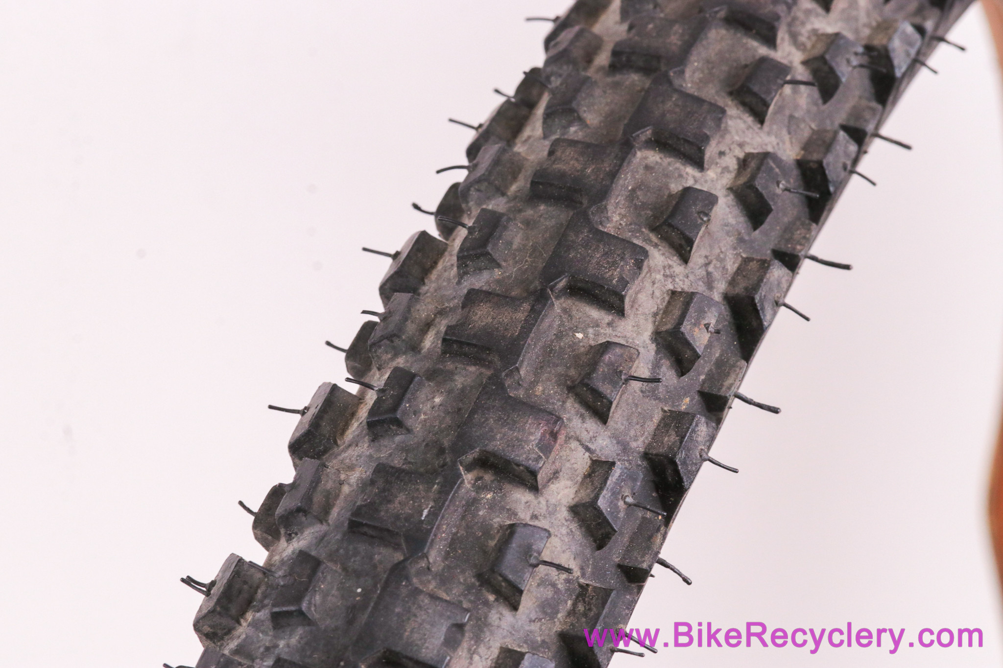 NOS(?) Specialized Crossroads II MTB Tires: 26 x 1.95" - Tan Wall - Vintage 1980s 1990s