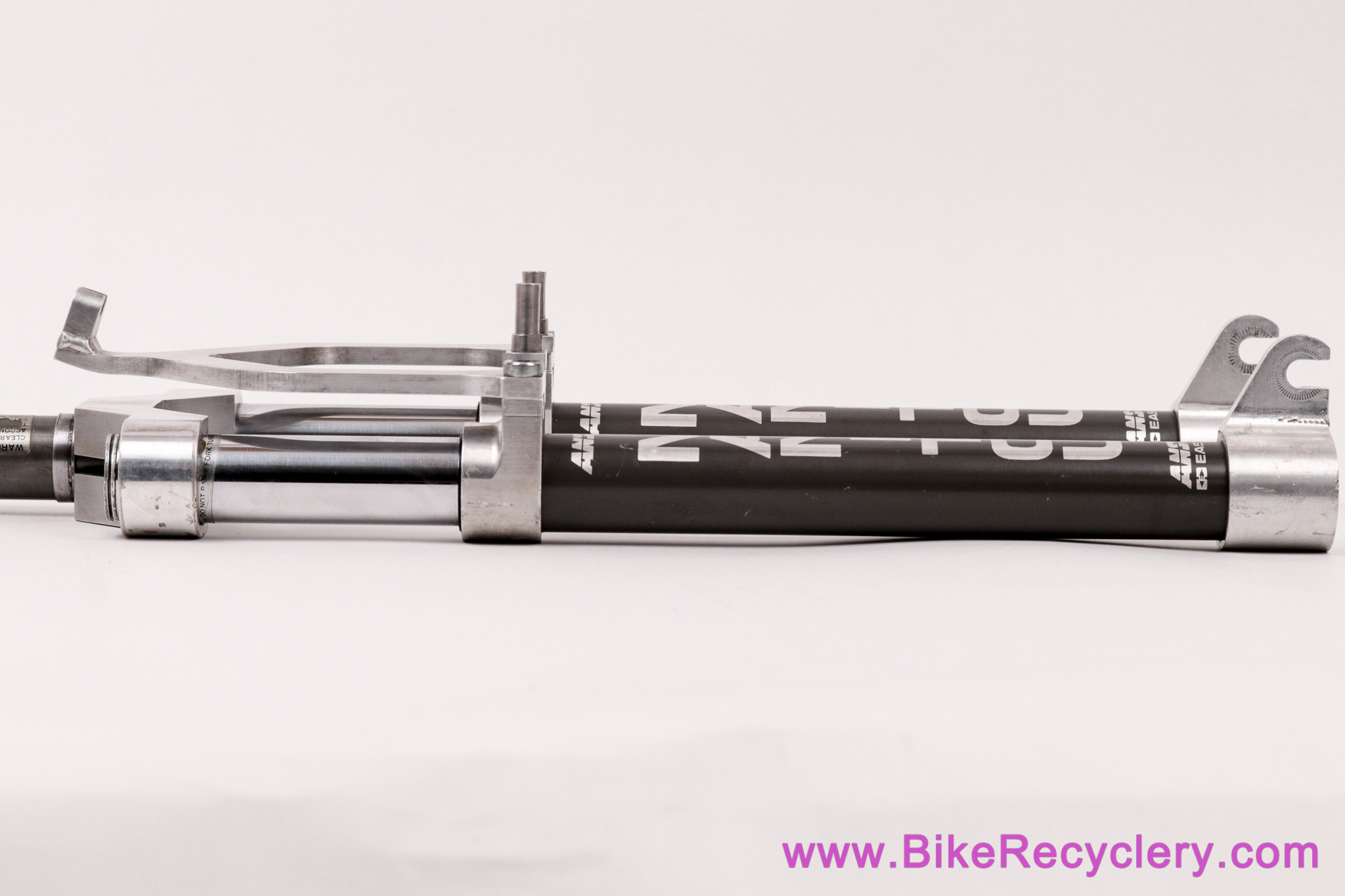 Manitou One Suspension Fork (M1):  1 1/8" Threaded - FRESH REBUILD (Near Mint)