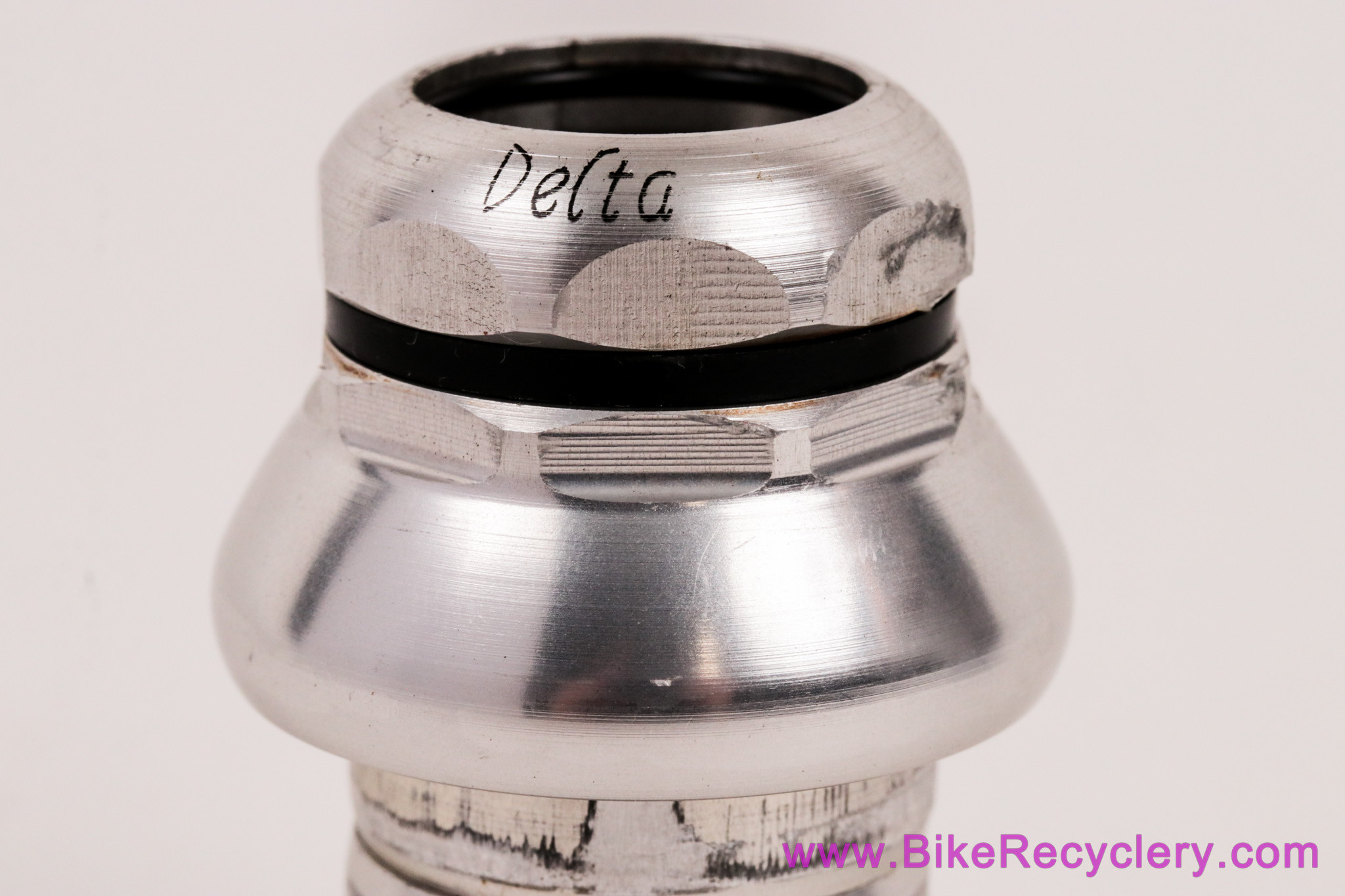 Stronglight Delta 1" Threaded Headset: FRENCH - Aero - Silver (Near Mint++)