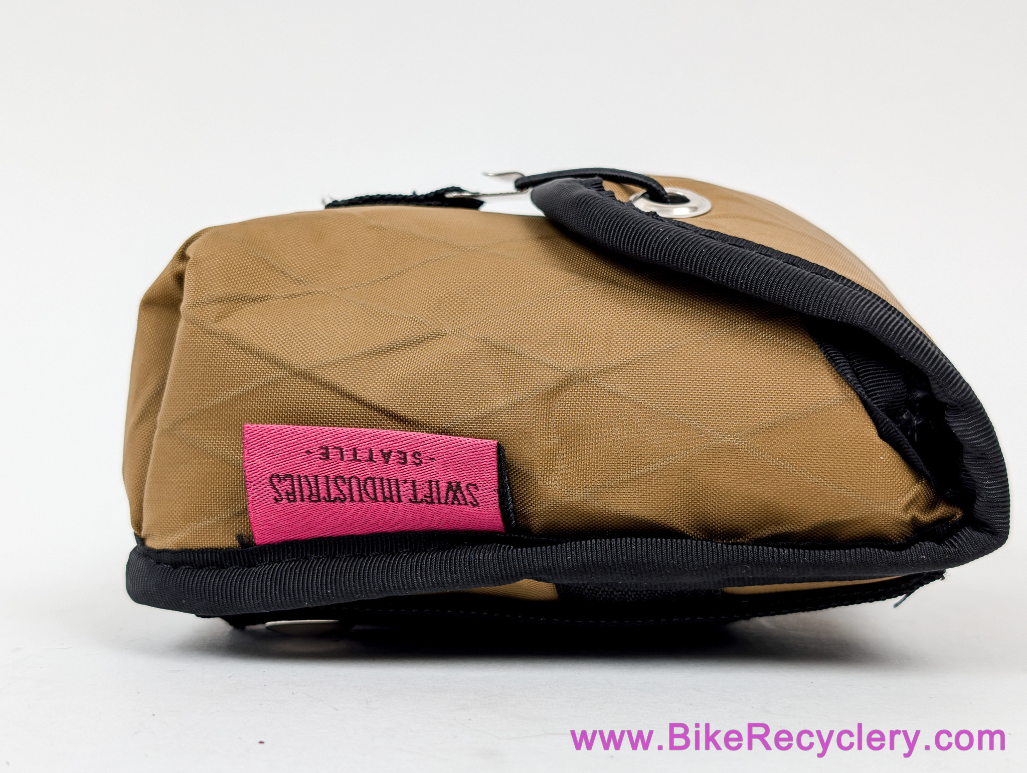 Swift Industries Rando Pocket: Coyote (New?) - Bike Recyclery