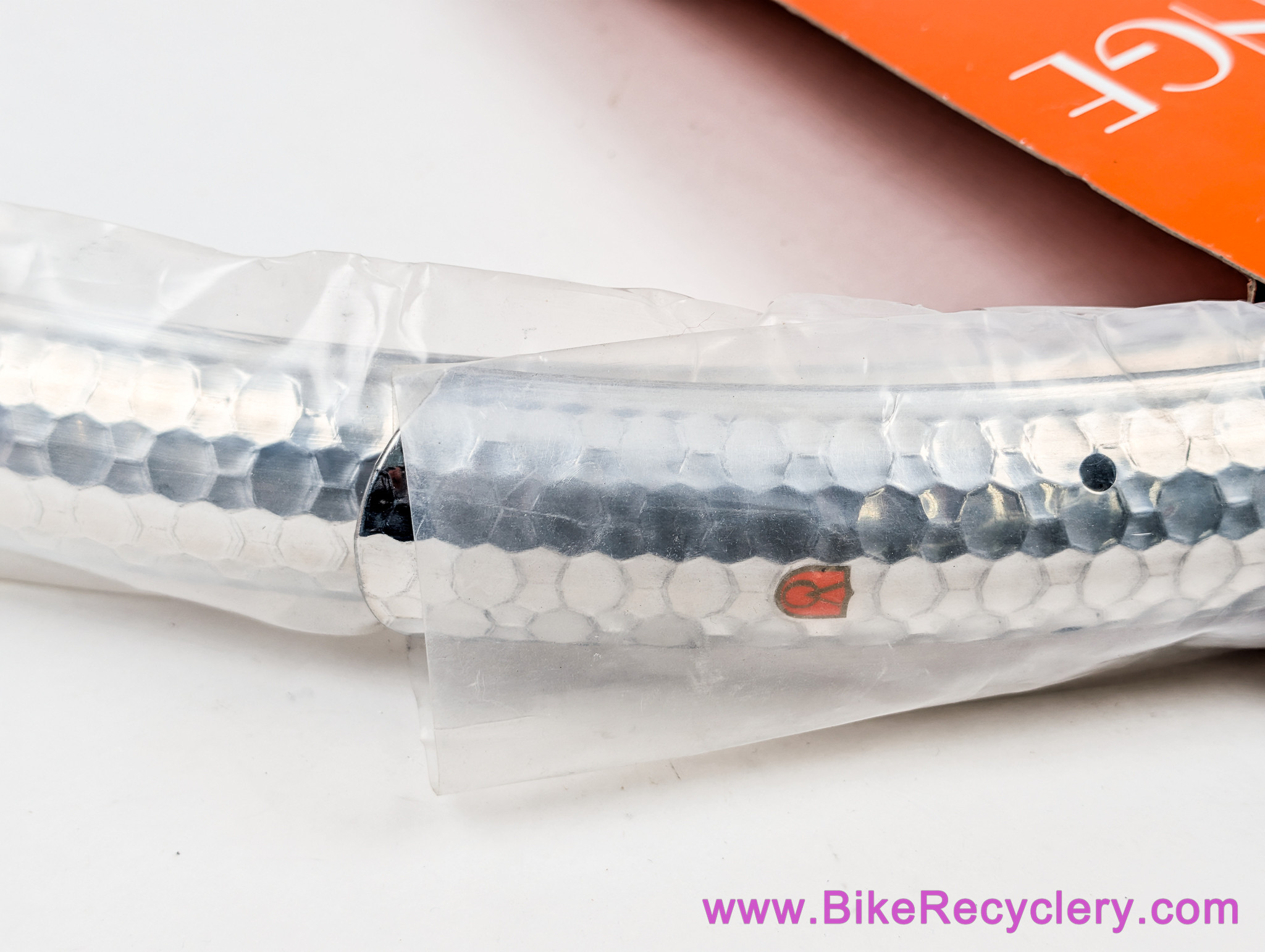 Velo Orange Hammered Fenders: 700c x 45mm - Silver (NEW)