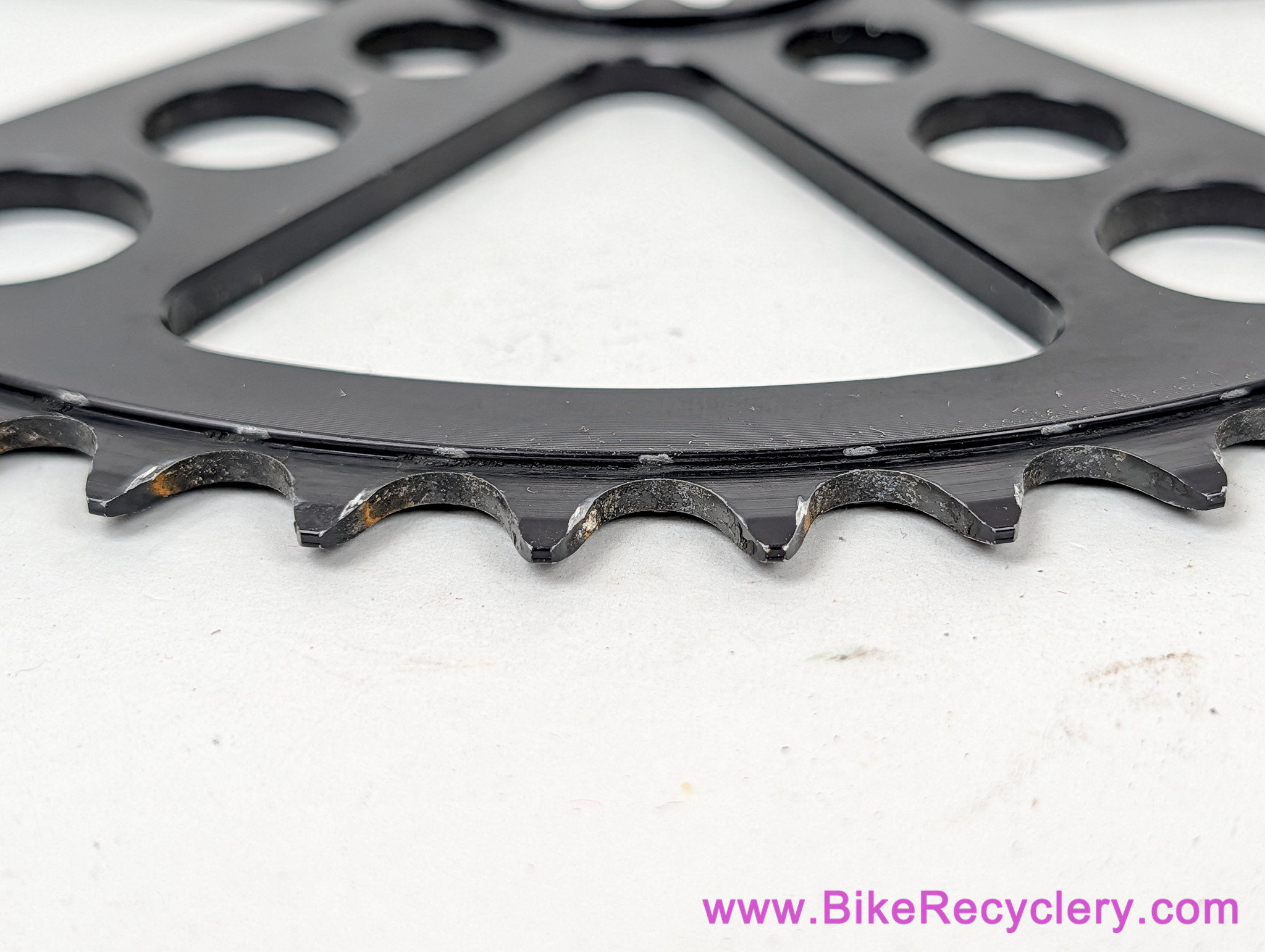 White Industries ENO / Square Taper Road 46t Chainring: Black (Near Mint+ Low Miles)