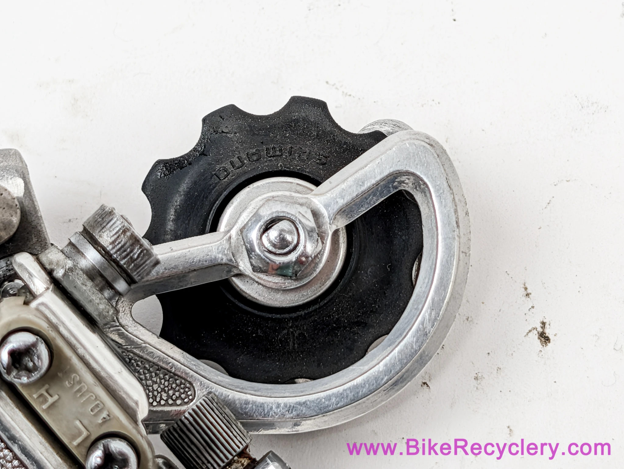 Shimano 600 EX Arabesque RD-6200 Rear Derailleur: Short Cage (Low Miles EXC+)