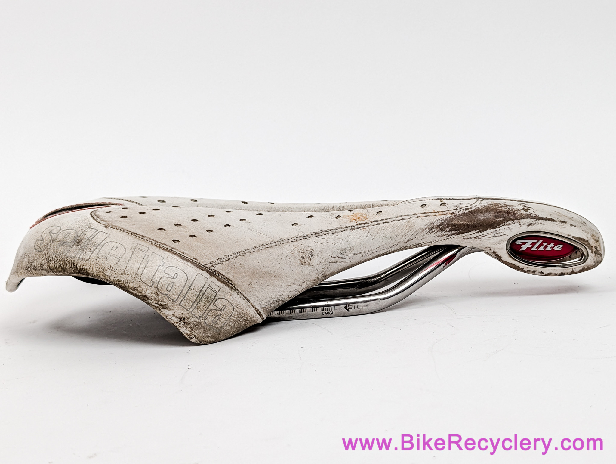 Selle Italia Max Flite Gel Flow Saddle: Vanox - White Leather