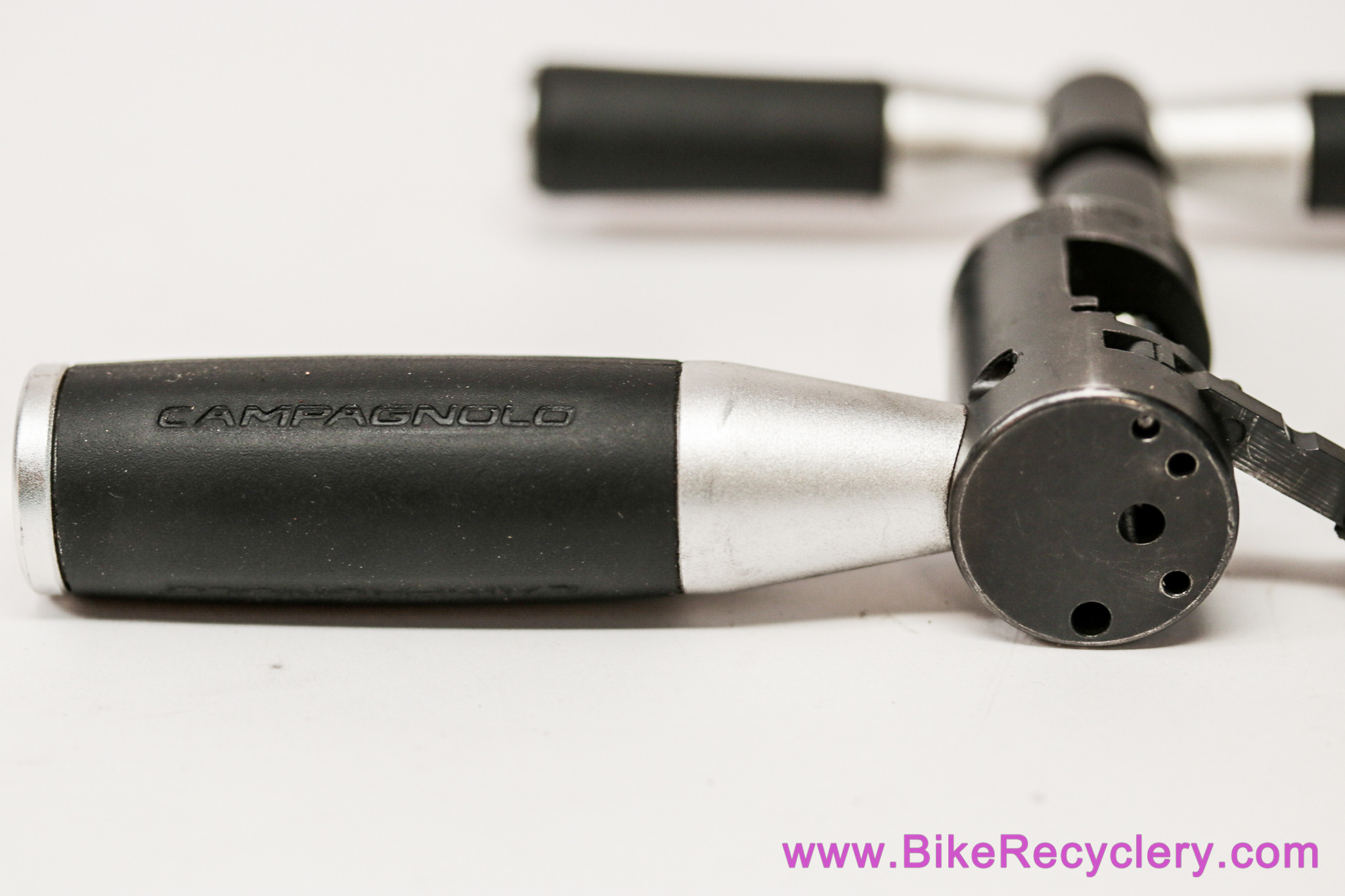 Campagnolo UT-CN300 Chain Breaker Tool: 11/12 Speed (Lightly Used)