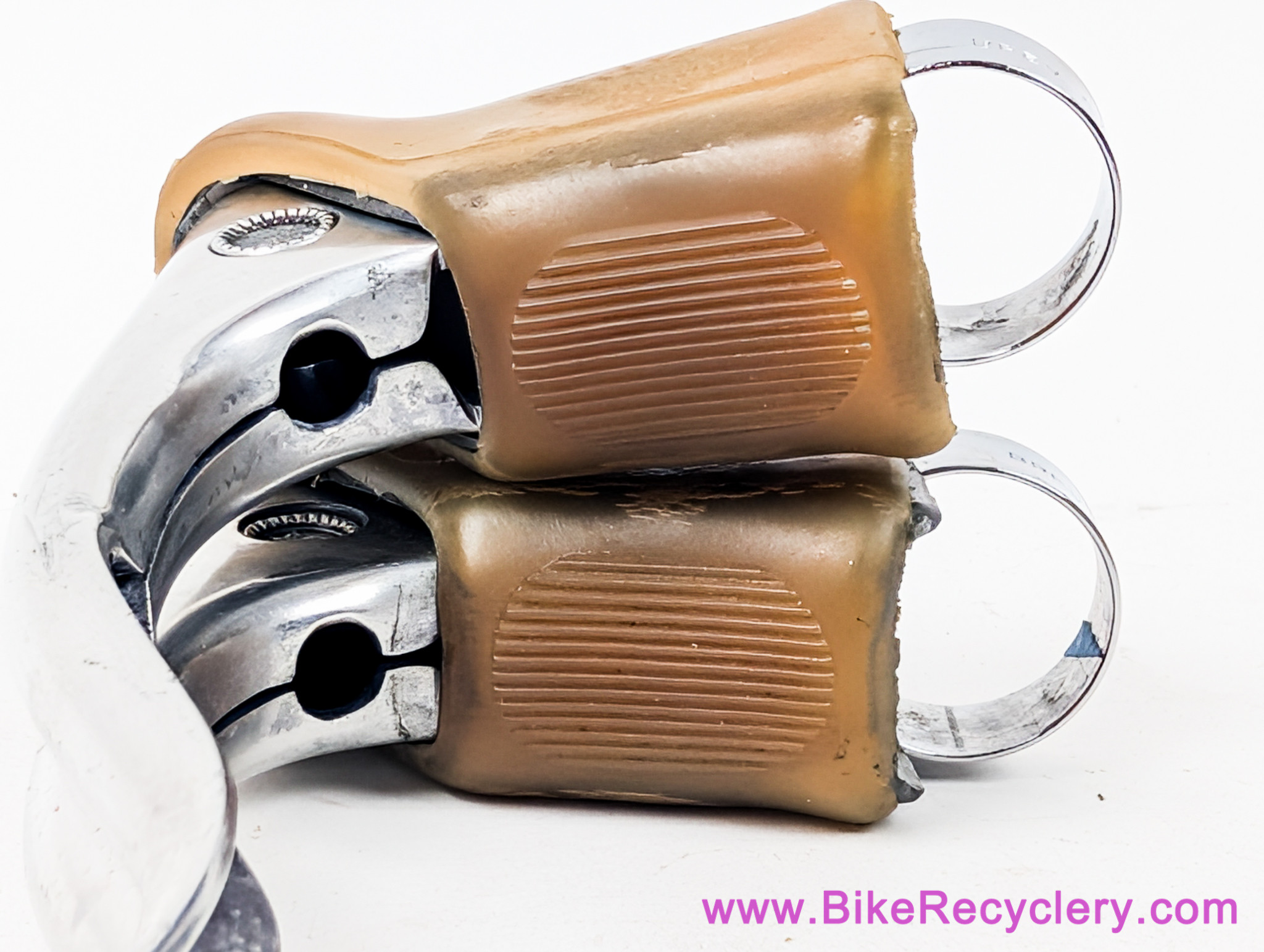 1st Gen Campagnolo Nuovo Record Brake Levers: Gum Hoods - Round Hole - Long Reach - #2030 (EXC)