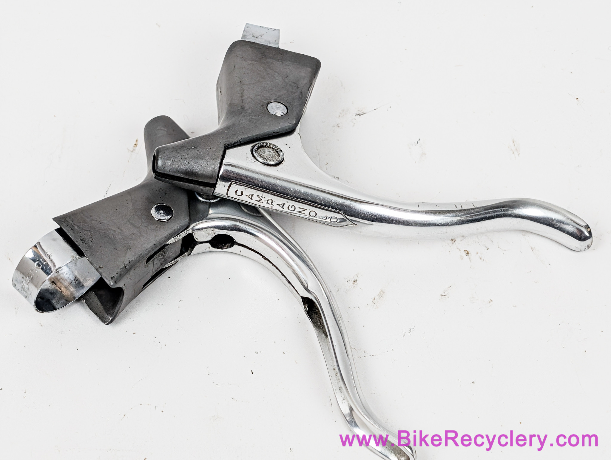 1st Gen Campagnolo Nuovo Record Brake Levers: Round Hole - Long Reach - #2030 (EXC)