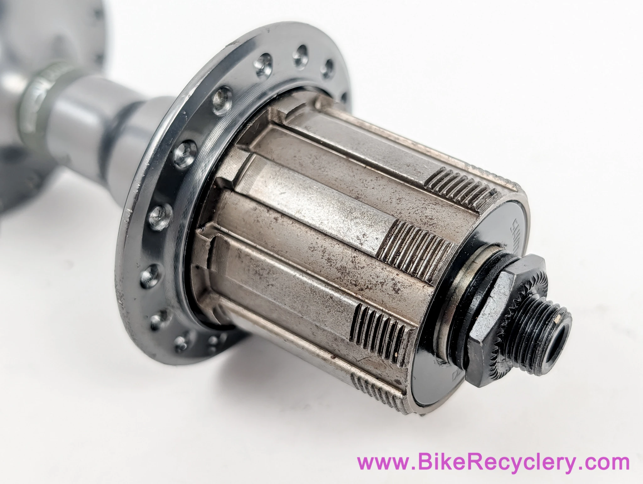 Shimano 105 FH-1051 Rear Hub: 7 Speed Uniglide - 32H x 126mm (Barely Used or NOS Take Off)