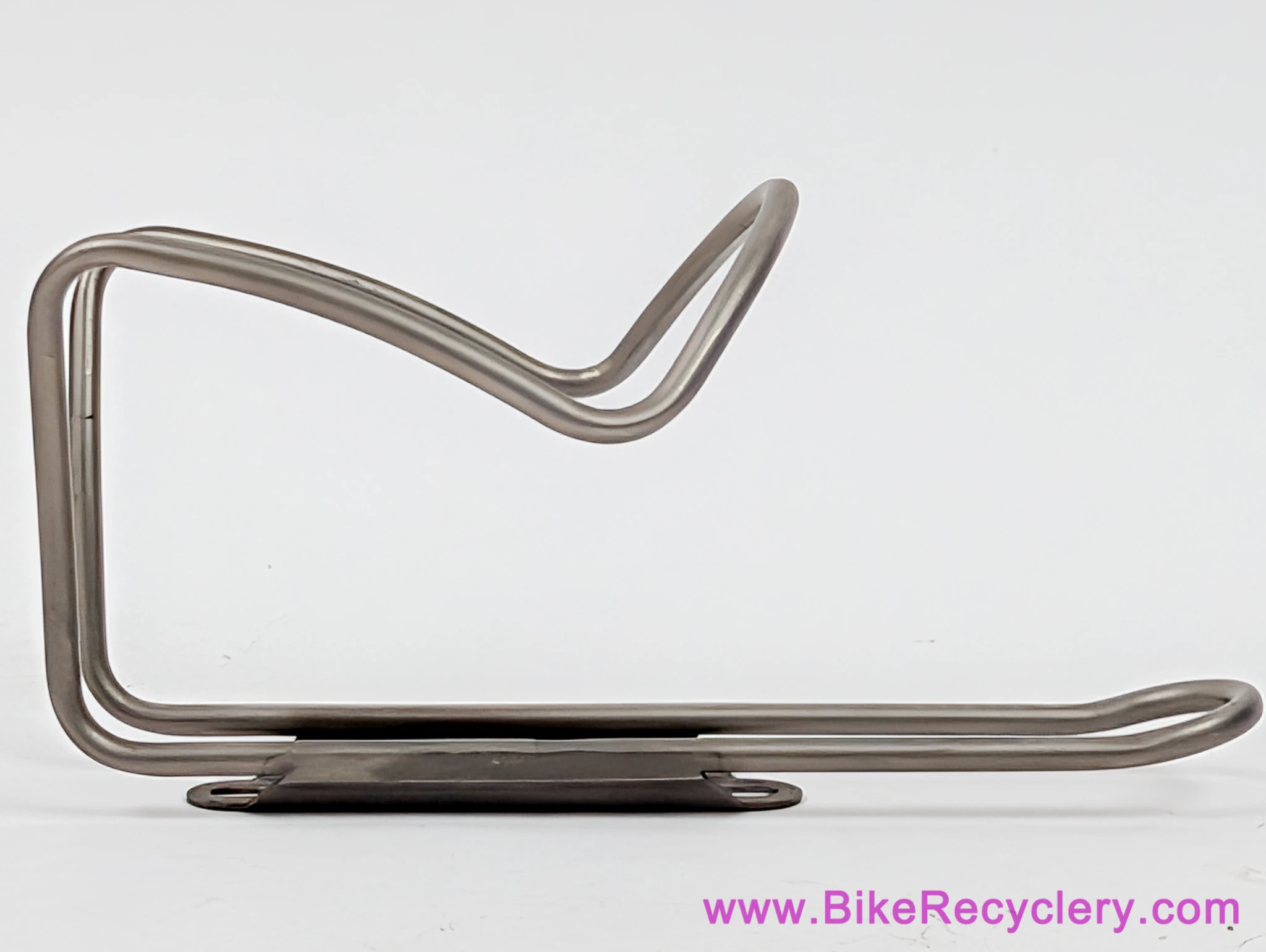 RavX Titanium Bottle Cages: 43g (PAIR, EXC+)