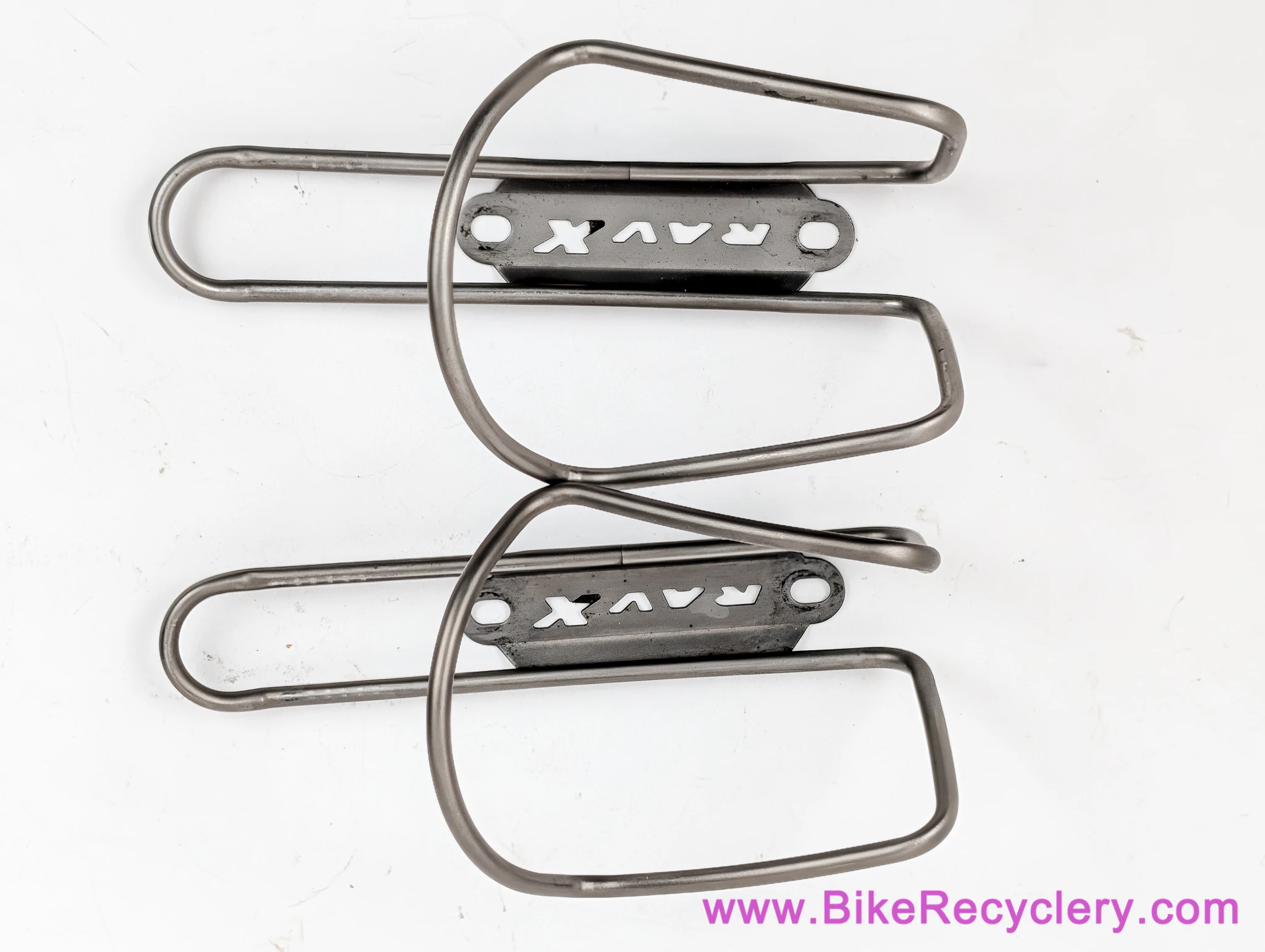 RavX Titanium Bottle Cages: 43g (PAIR, EXC+)