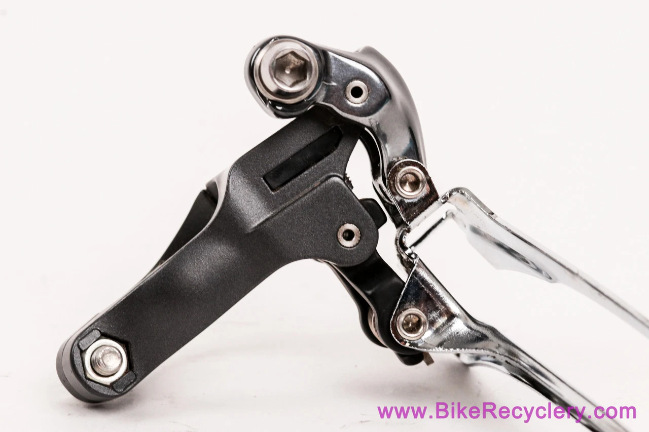 Shimano Ultegra FD-6700 Front Derailleur: 10 Speed - 31.8mm Clamp (Near Mint )