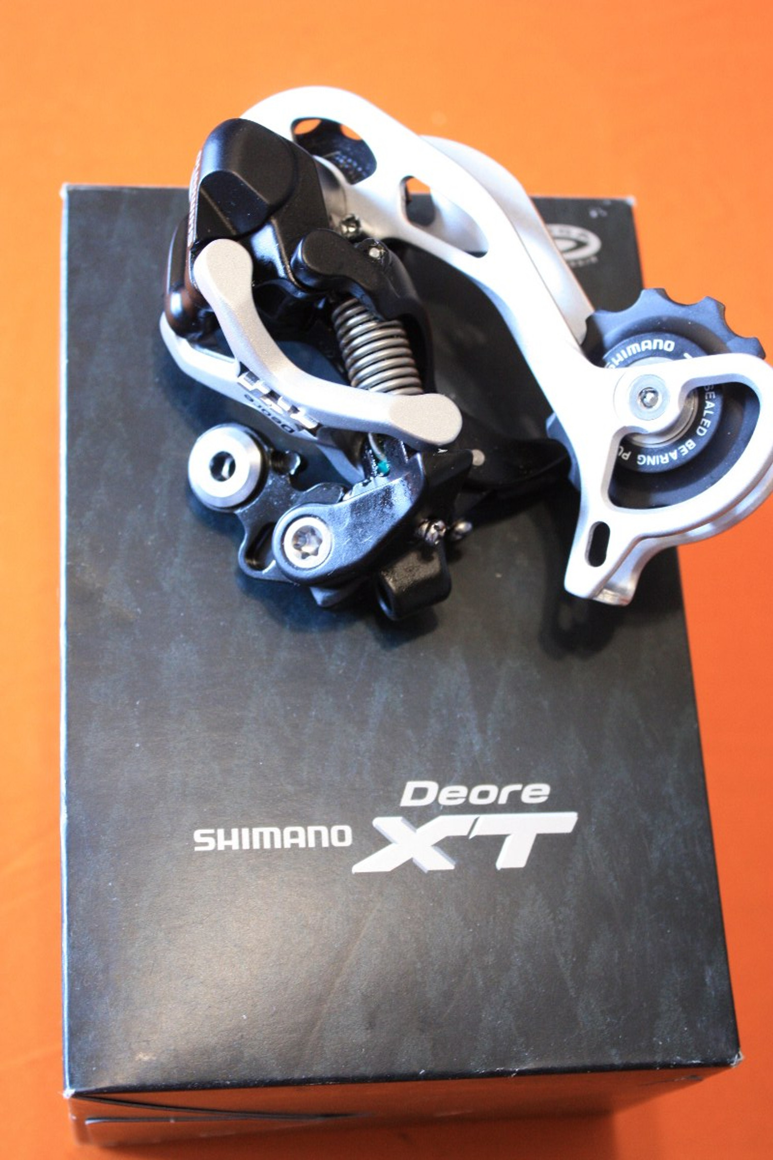 NEW Shimano XT Shadow RD-M772 Rear Derailleur: Mid Cage (GS