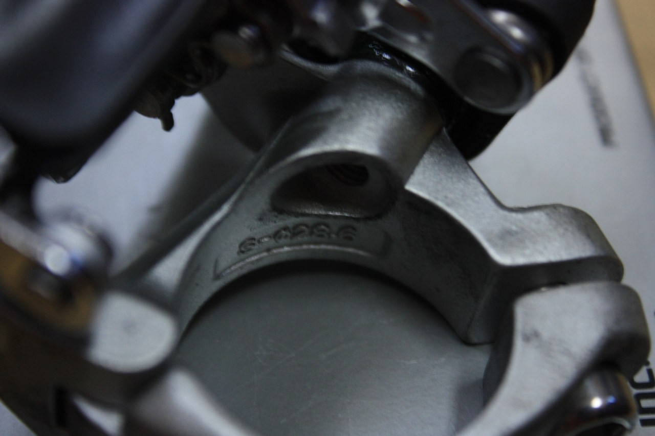 Dérailleur avant : Shimano FD-M750