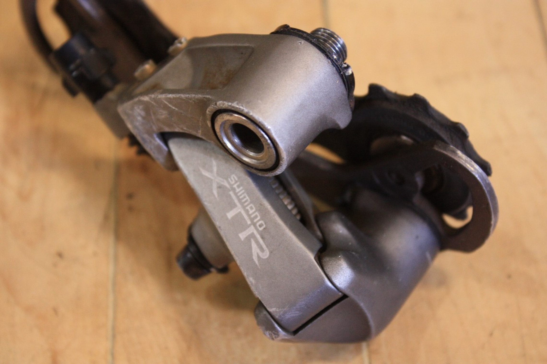 Shimano XTR RD-M952 Rear Derailleur: Long Cage - Bike Recyclery