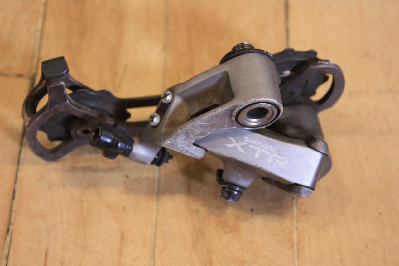 Shimano XTR RD-M952 Rear Derailleur: Long Cage - Bike Recyclery