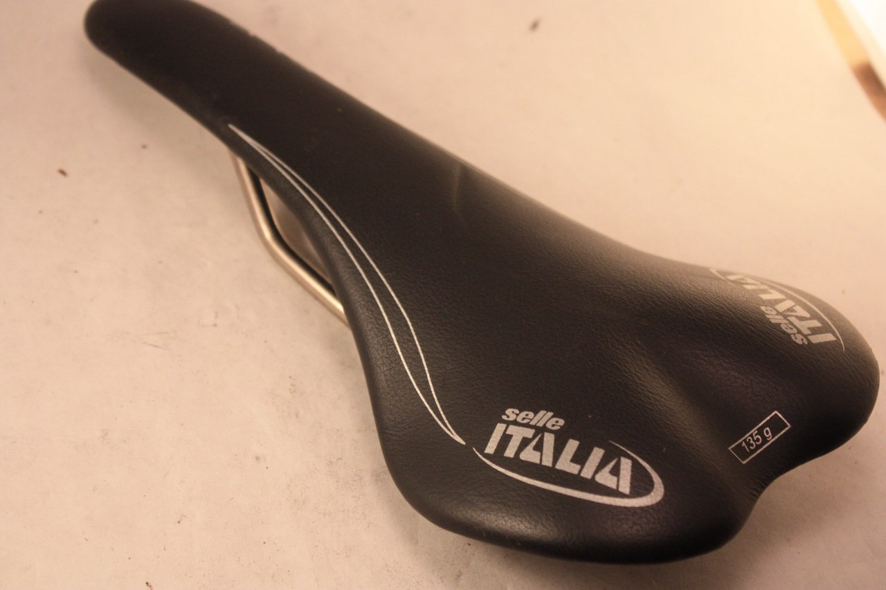 NEW Selle Italia SLR Ti / Carbon Saddle: 135g!