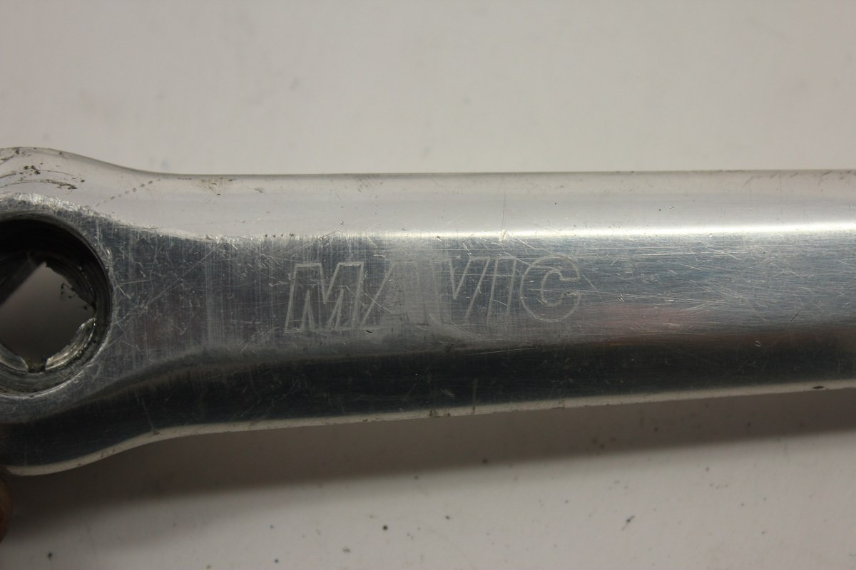 Couronne Mavic 631 53 Dents BCD 130 Alliage Argenté, Neuve