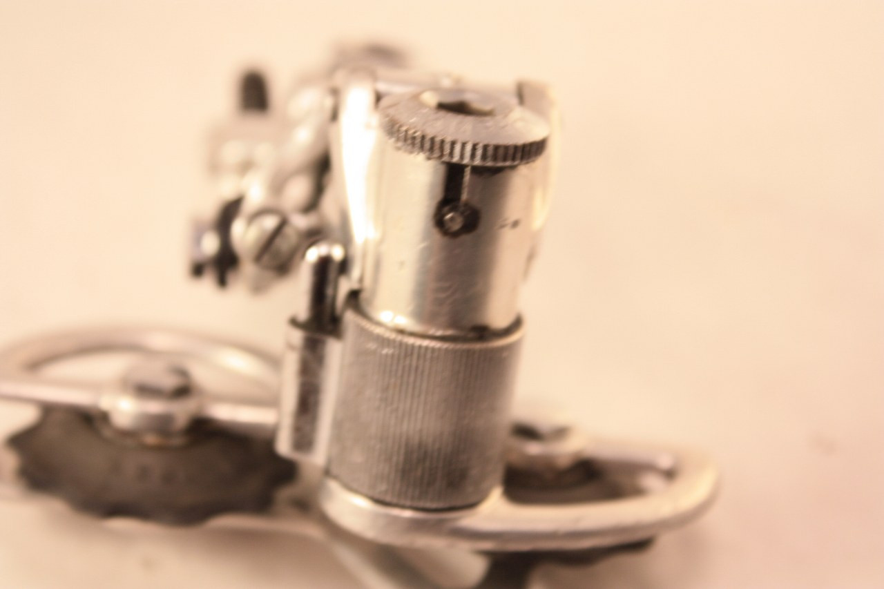 How to fix a broken spring in a Campagnolo SR WRL rear derailleur