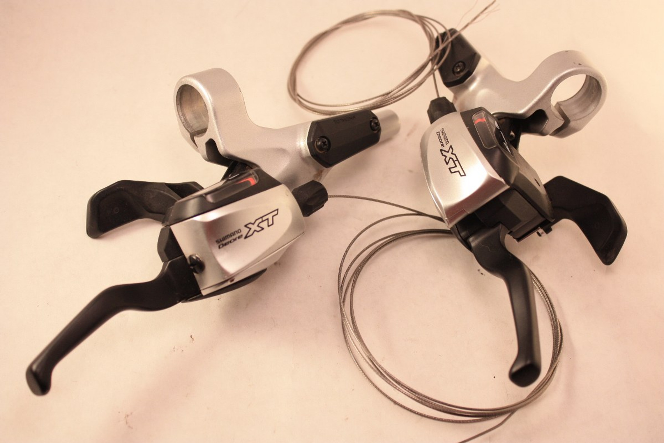 Shimano XT ST-m765 Dual Control Shifter / Hydraulic Disc Brake 