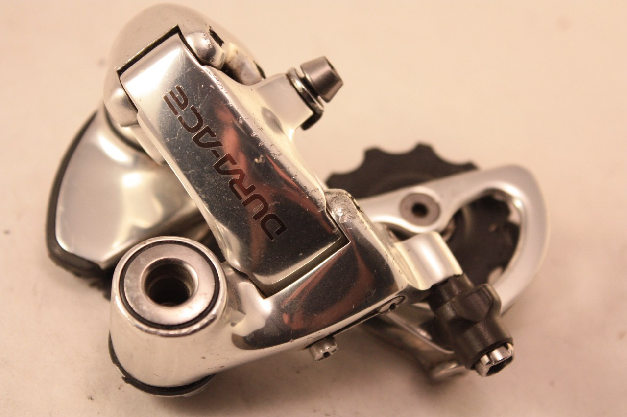dura ace speed derailleur