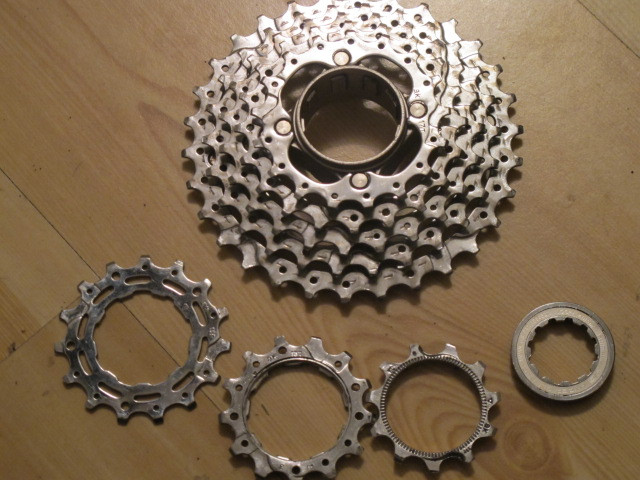 Cassette Shimano XTR CS-M900 8 Vitesses - 12-32T - Pour VTT Vintage - Occasion
