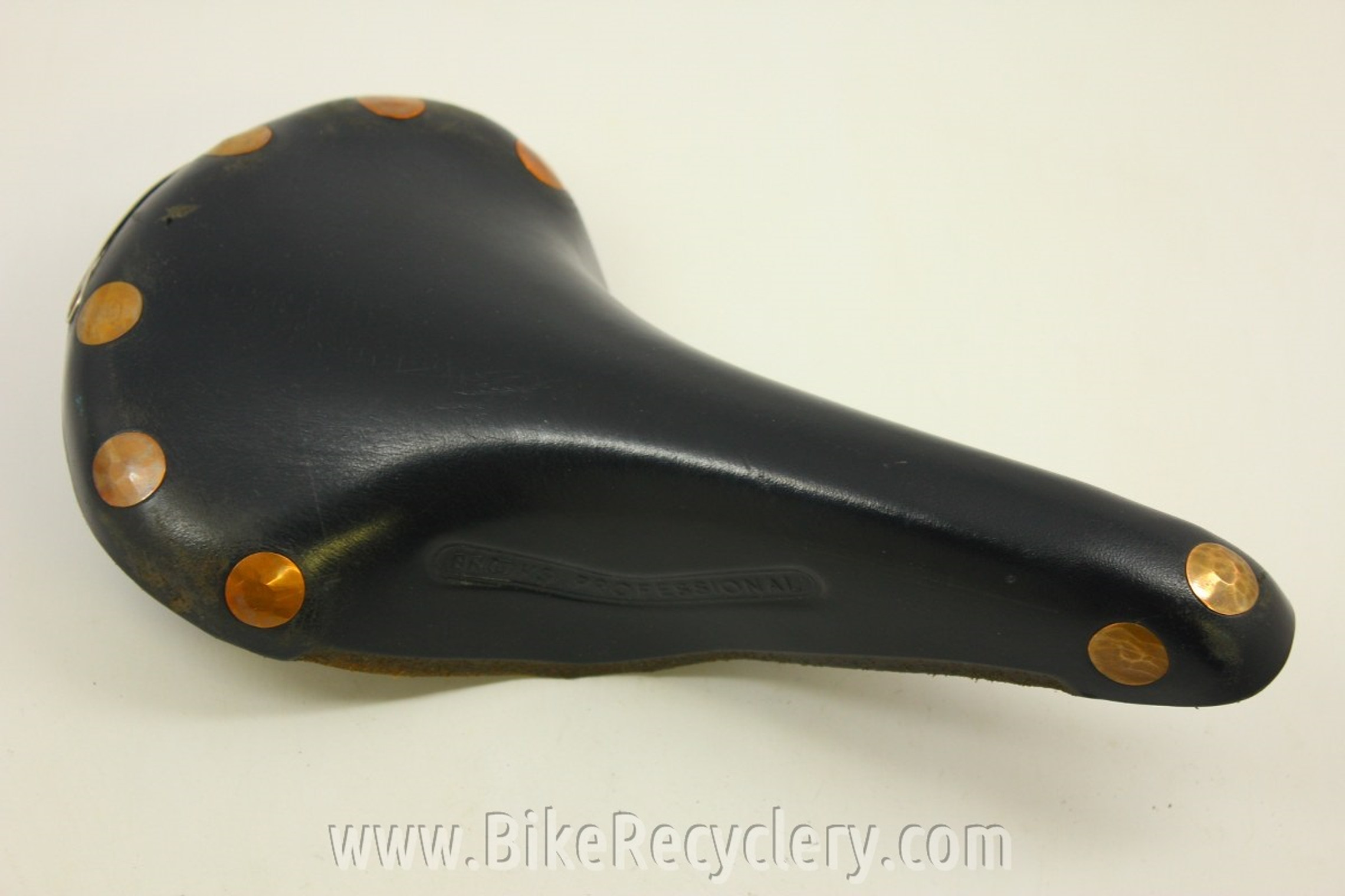 brooks saddle copper rivets