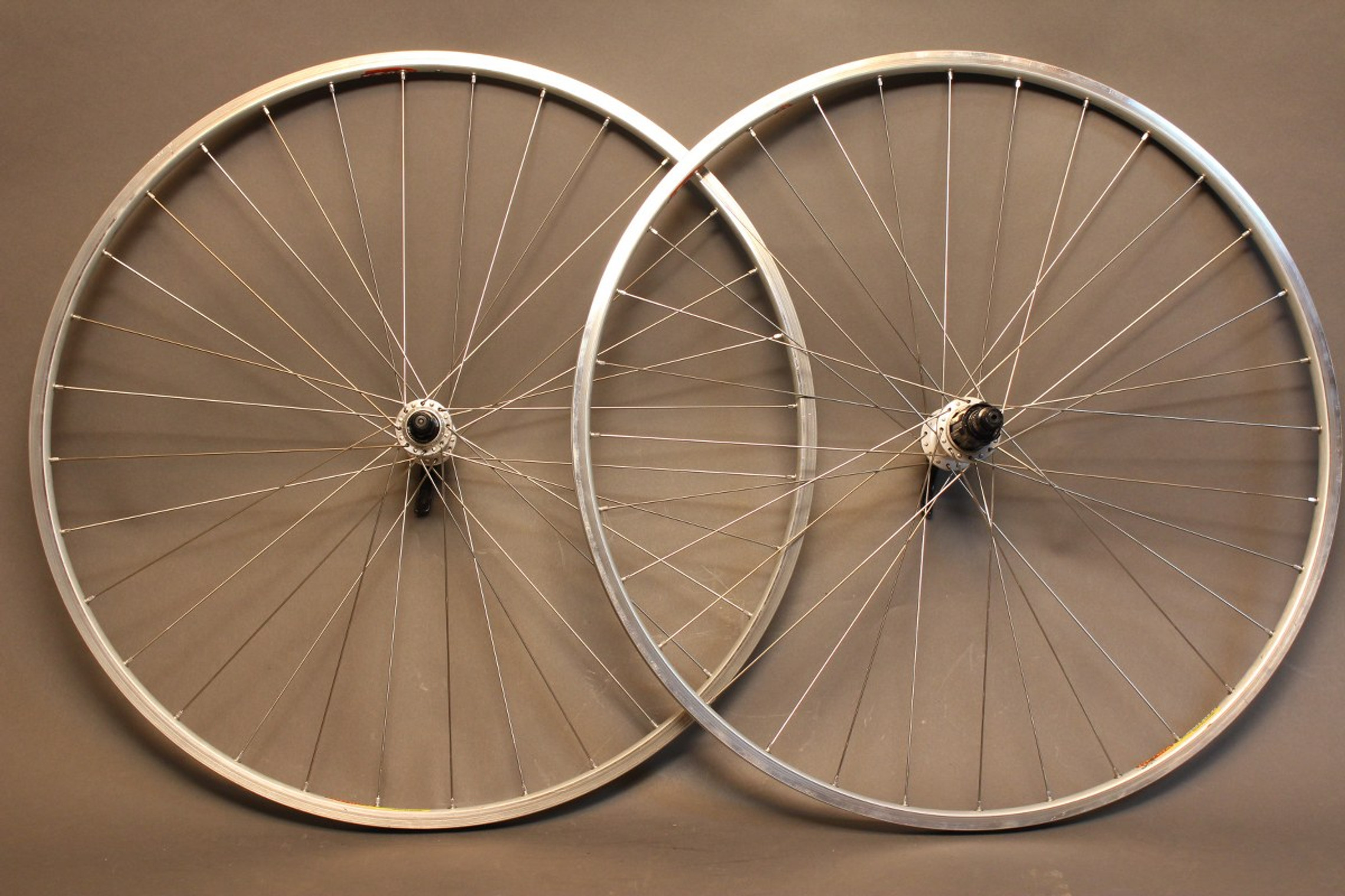 700c touring wheelset