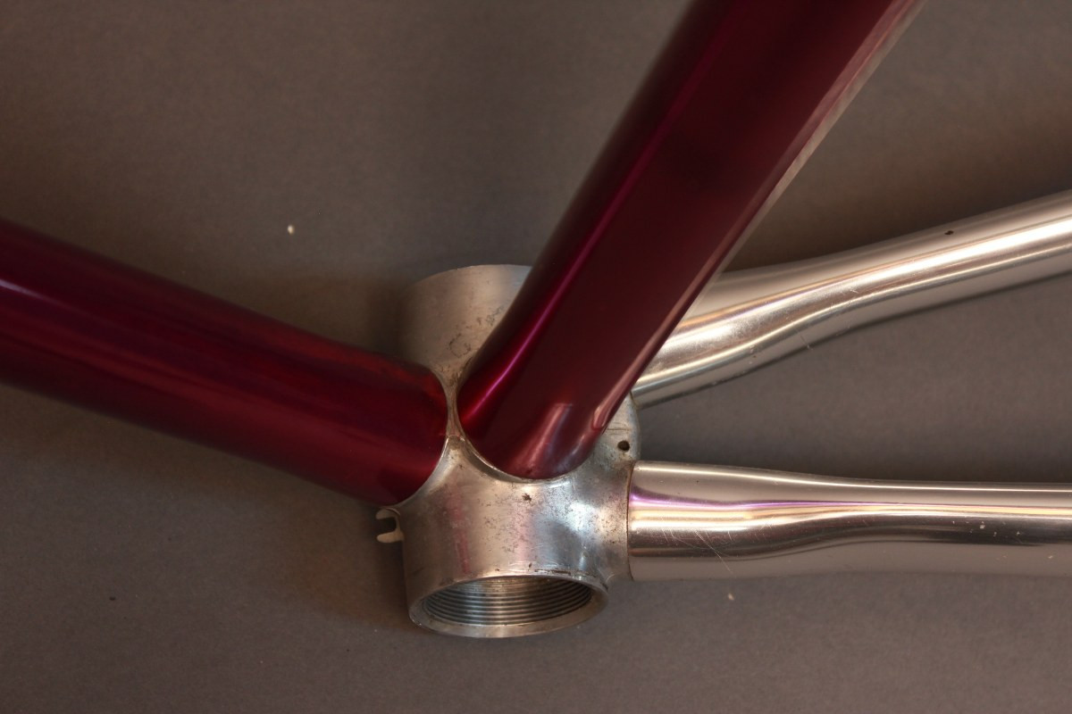 Cadre Vitus 979 Dural Ovoid Tubing – Taille 53x53 – Fourche Incluse – Vintage Made In France – Bordeaux