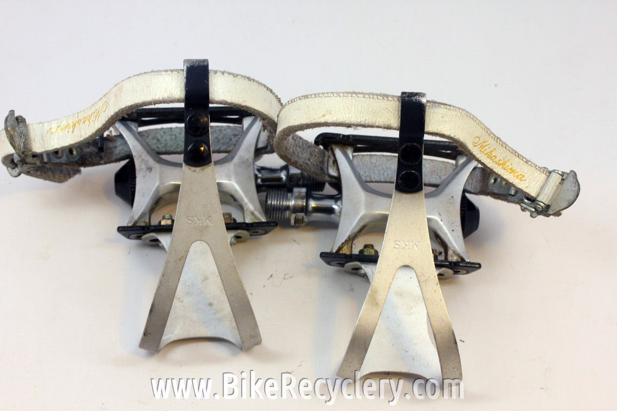 Suntour Cyclone Platform Pedals, MKS Clips & Leather Toe Straps
