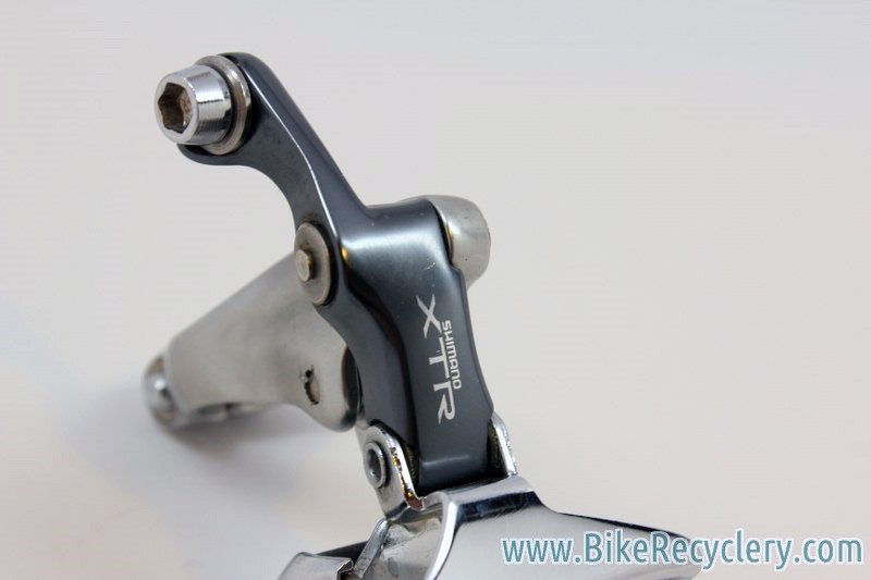 Retro Shimano XTR FD-M900 Front Derailleur: 31.8mm, Bottom Pull