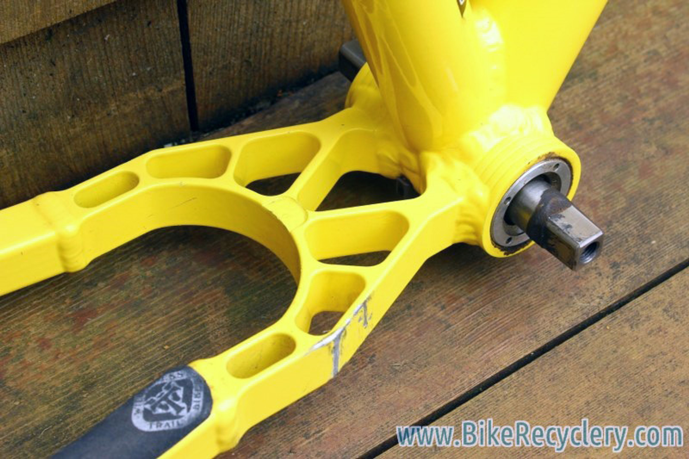 Mountain Cycle MOHO STS Frame: Hardtail, 1990's, Yellow, 18