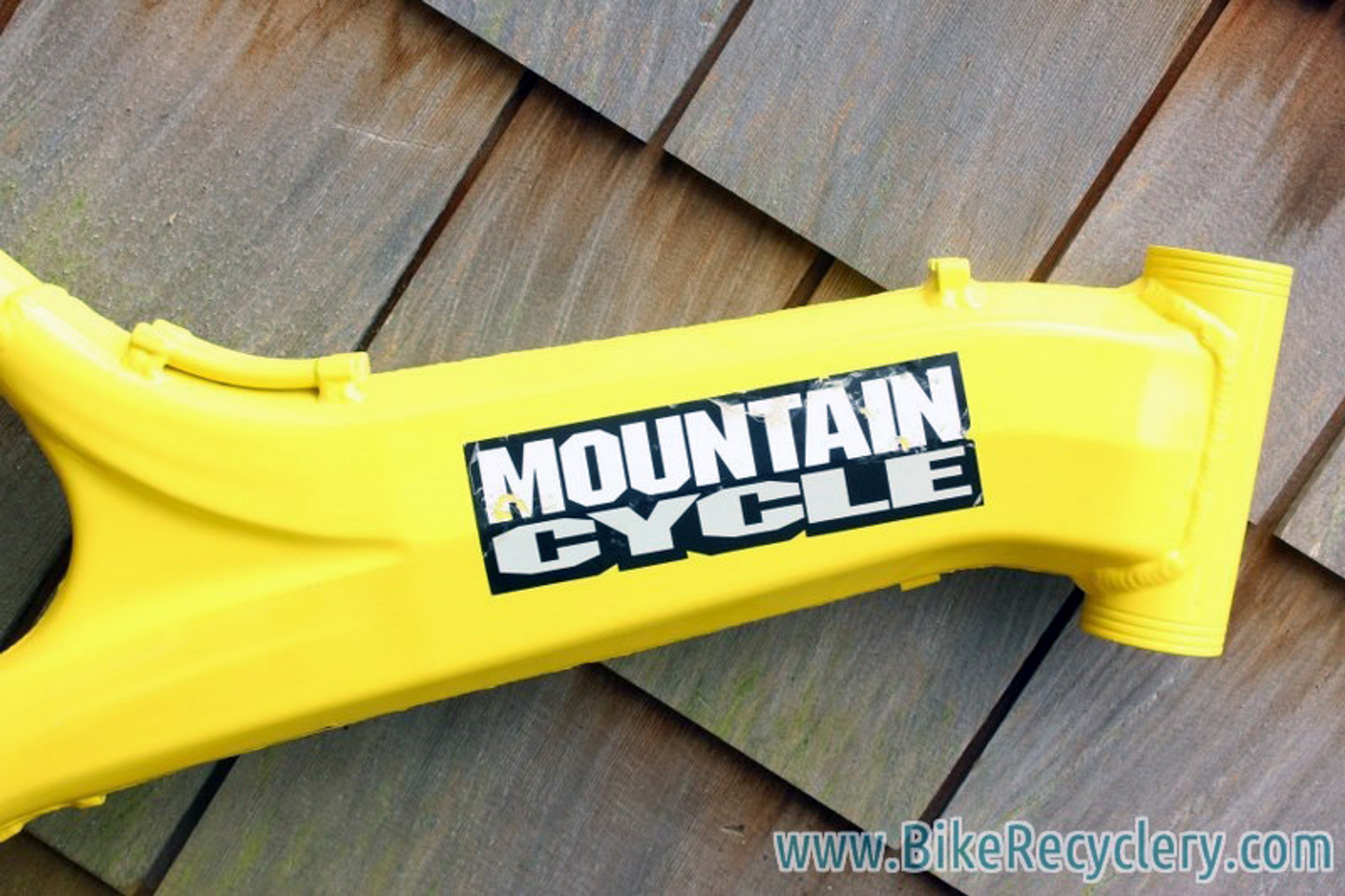 Mountain Cycle MOHO STS Frame: Hardtail, 1990's, Yellow, 18