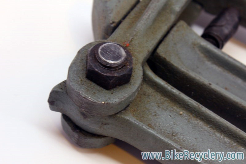 VAR 07 Cotter Press Removes & Installs Cotter Pins, "Constructeur