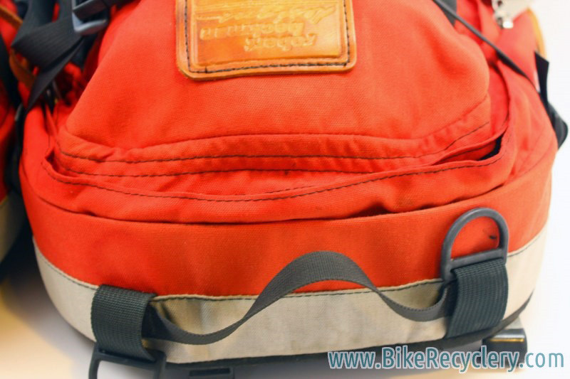 Vintage Robert Beckman Panniers: Red/Black, 5-Hook & Strap System, Rain Covers, Used (pair)