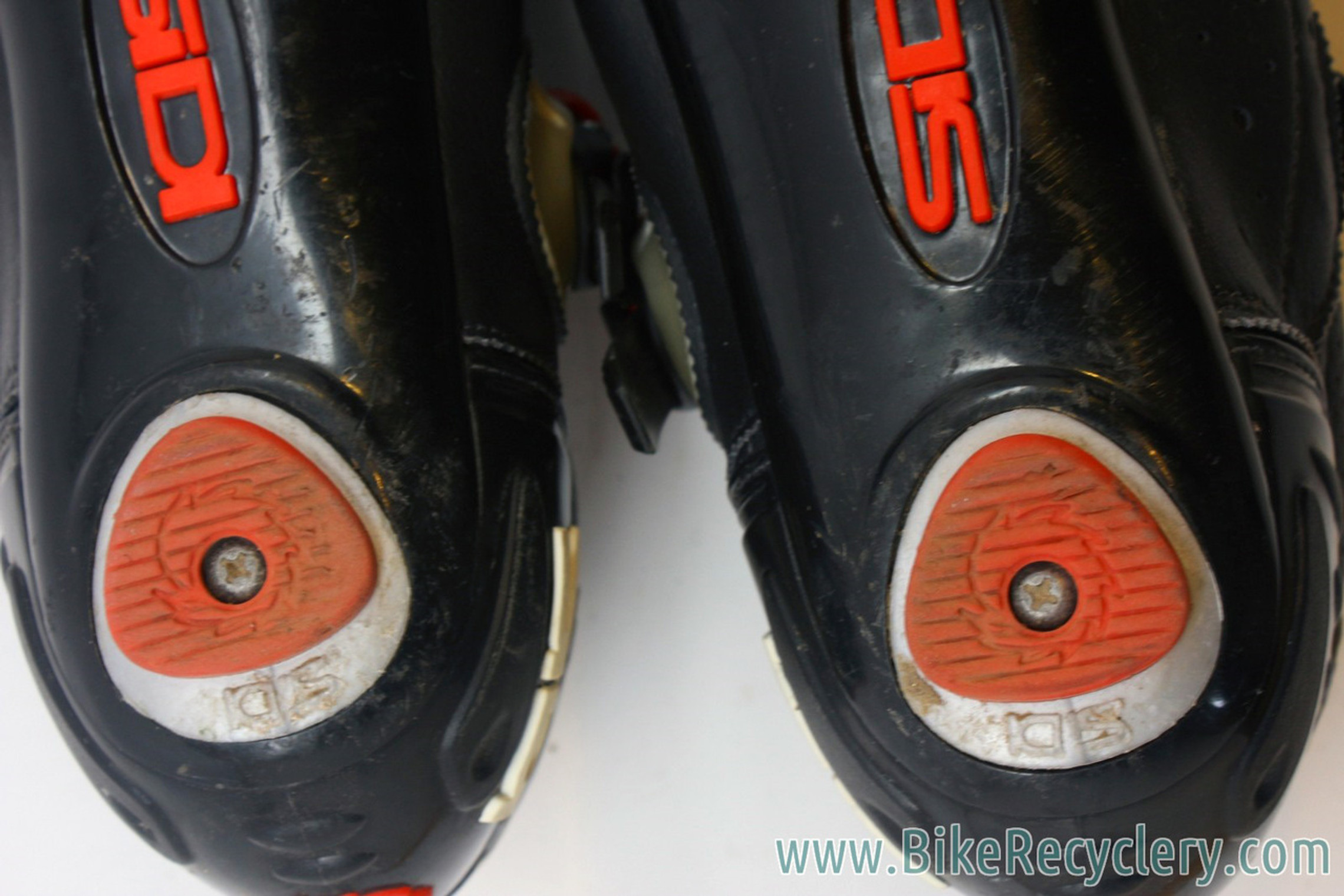 Sidi Genius 5 Carbon Mega Road Cycling Shoes: Black, 44 Wide Sidi Genius 5 Carbon Mega Road Cycling Shoes: Black, 44 Wide