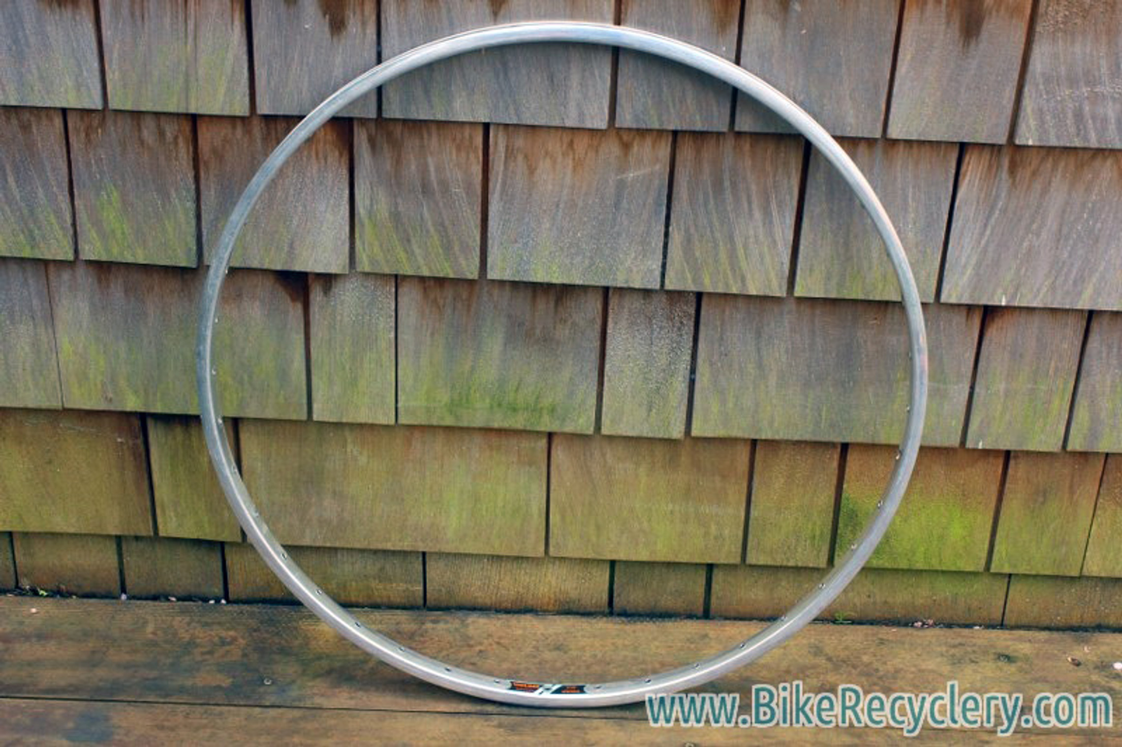 NOS/Used Vintage Road Rim Lot: 700c & 27 NOS/Used Vintage Road Rim Lot: 700c & 27
