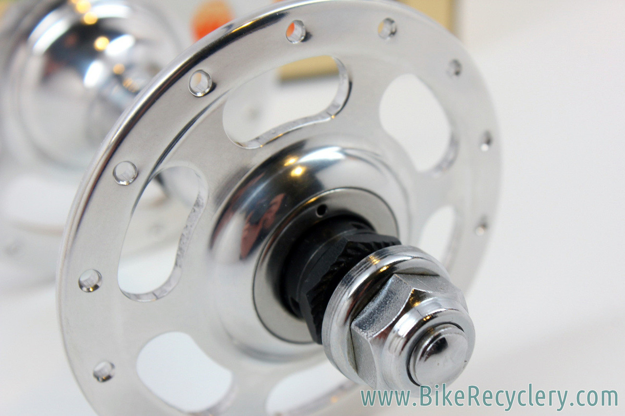 NIB/NOS Campagnolo Nuovo Record Pista Front Hub: High Flange - Oil Port - 28H -PRISTINE