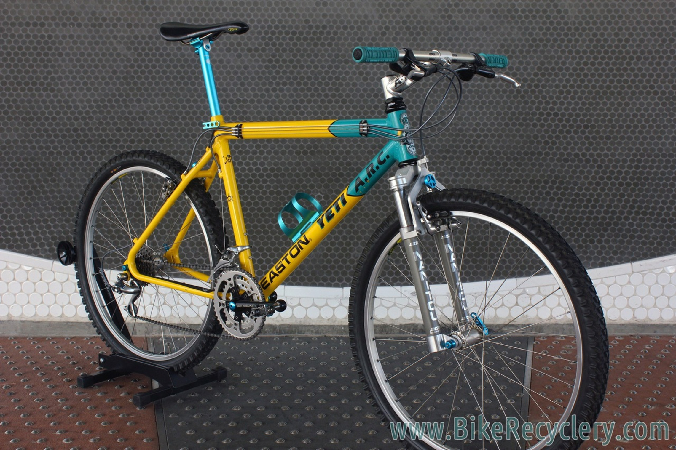 1992 Vintage Yeti ARC Mountain Bike 19.5/