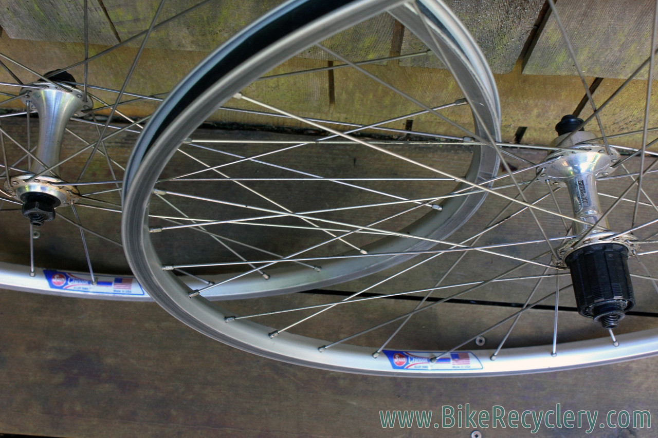 Vintage Mountain Bike Wheelset: Sun Chinook 26