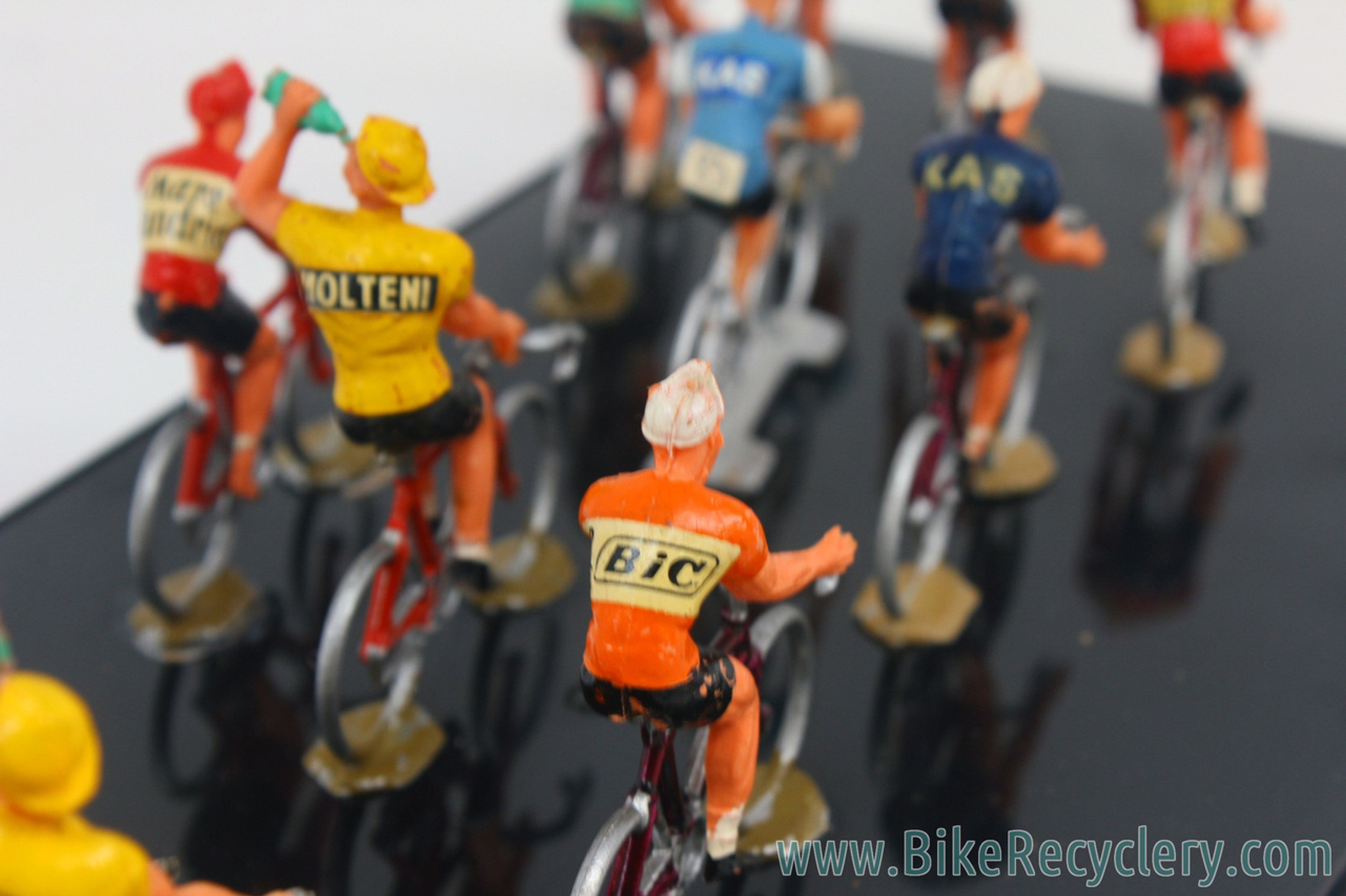 Cyclistes Roger Collector's - Le Tour de France miniature et sa caravane