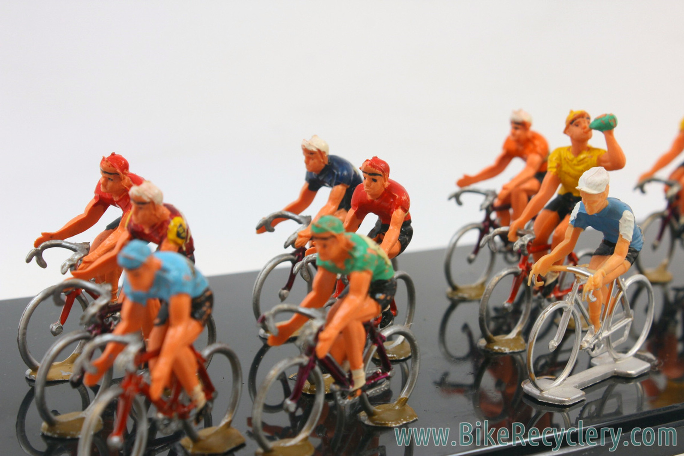 Cyclistes Roger Collector's - Le Tour de France miniature et sa caravane