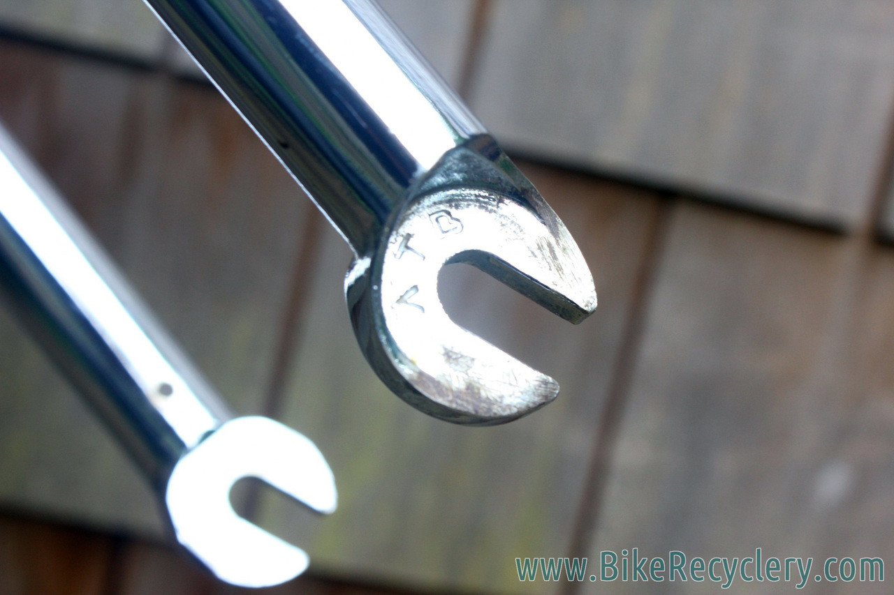 1987 Merlin Titanium Mountain Bike Frame: Welded By Gary Helfrich! Grease Guard BB - U Brake - Small/Medium