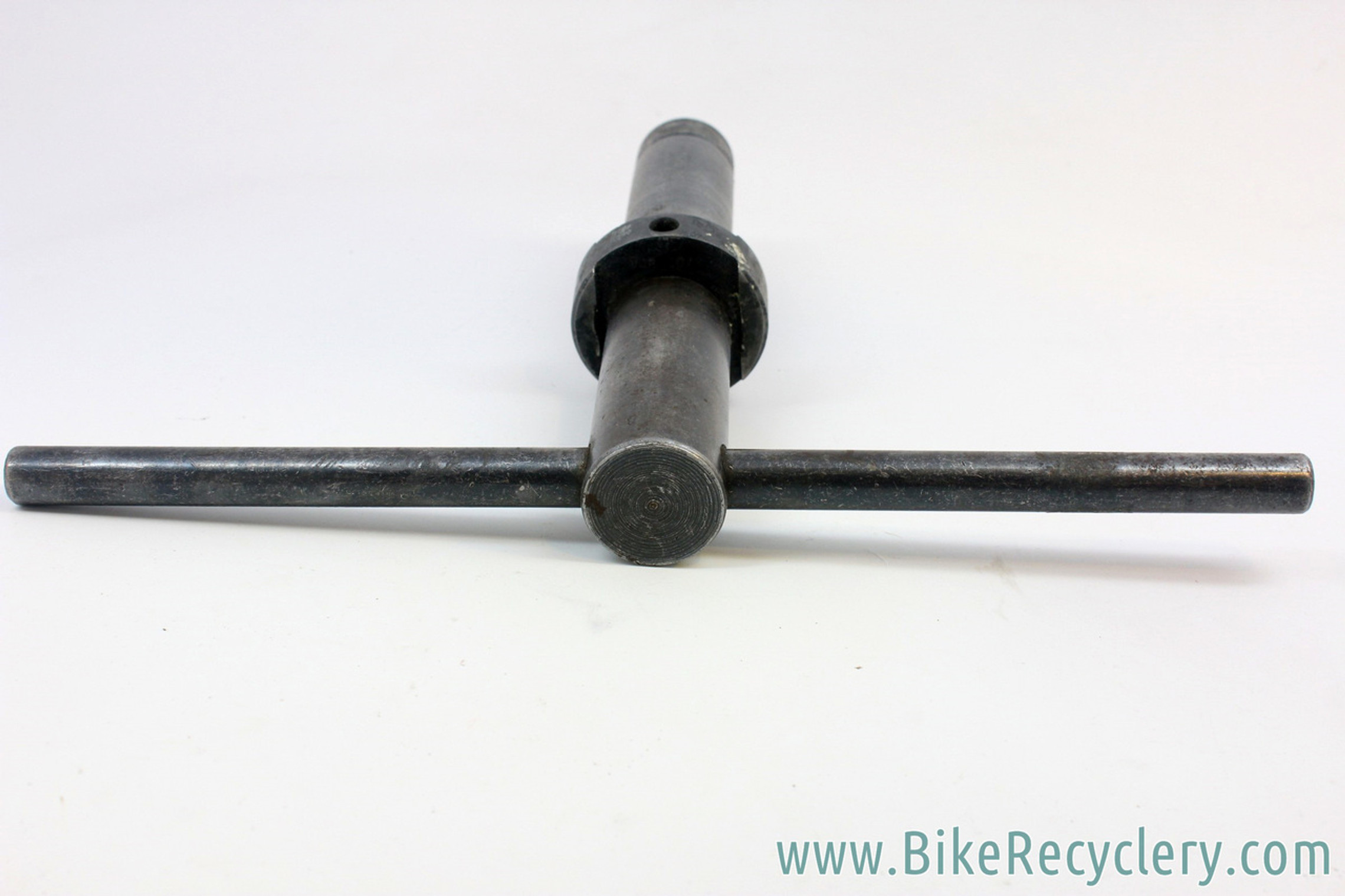 VAR 30 Bottom Bracket Fixed Cup Remover Tool: with 30/2 for Stronglight -  Bike Recyclery