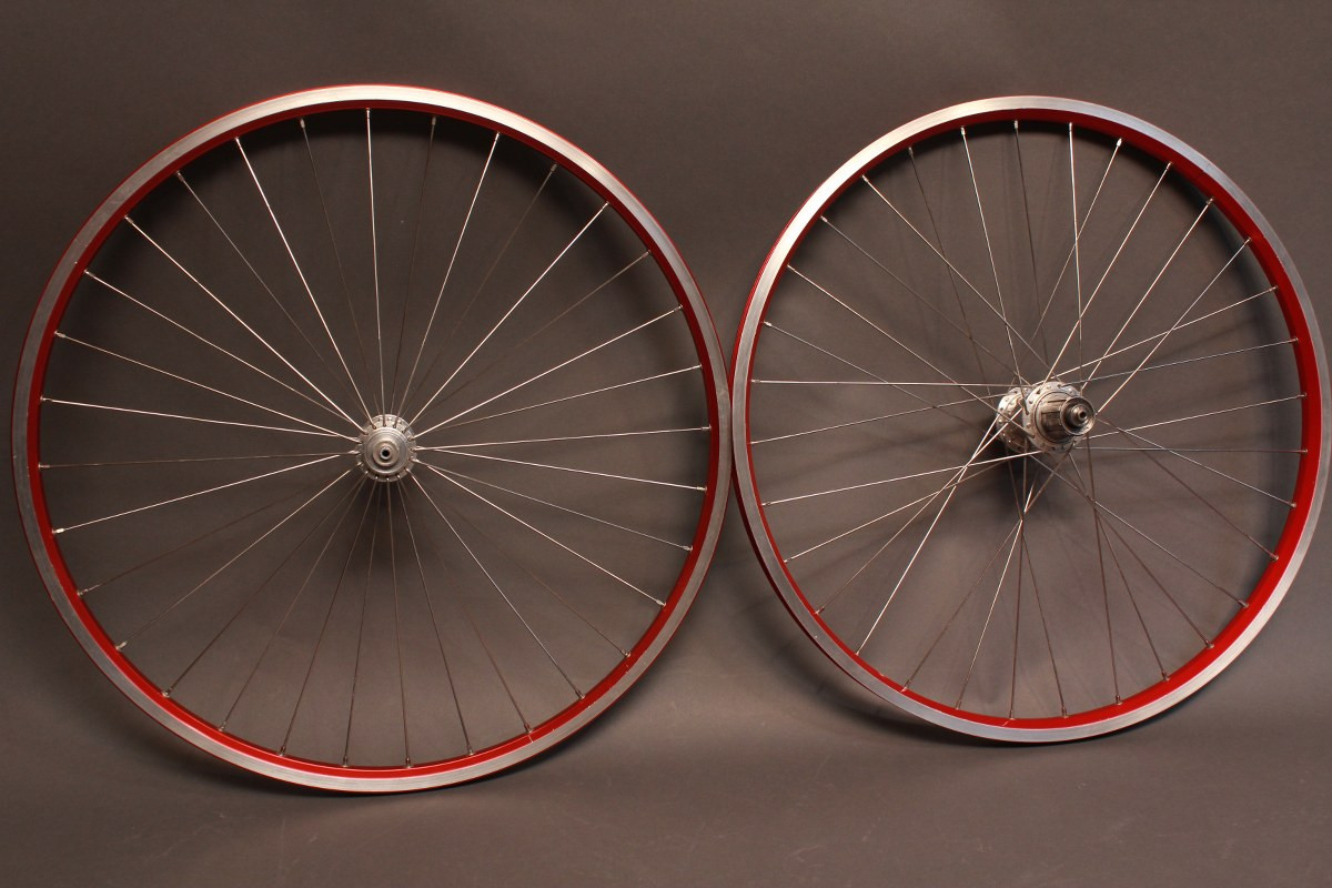【ビンテージ】WHITE INDUSTRIES、ホイール 、26インチ（前輪） White Industries Ti / Velocity Synergy 26