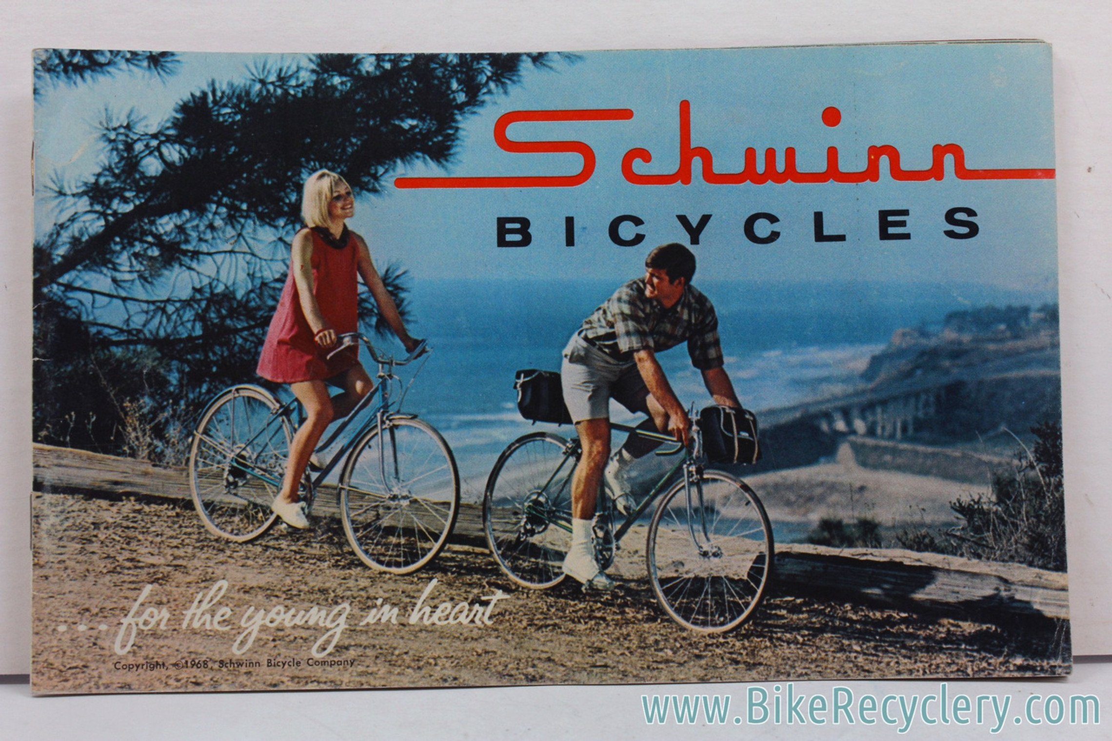 1968 Schwinn Consumer Catalog / Brochure (mint) Bike Recyclery